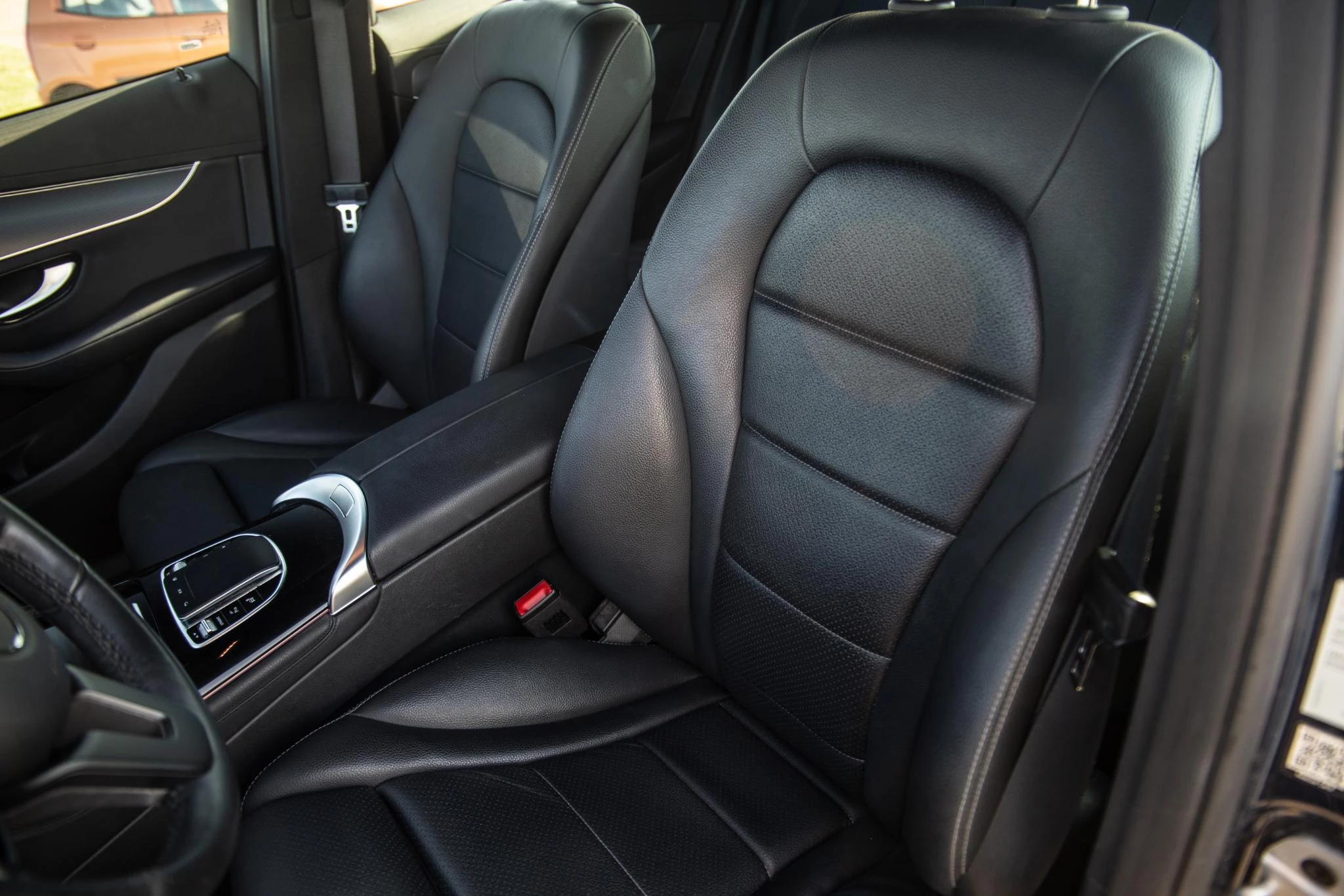 Hoofdafbeelding Mercedes-Benz EQC