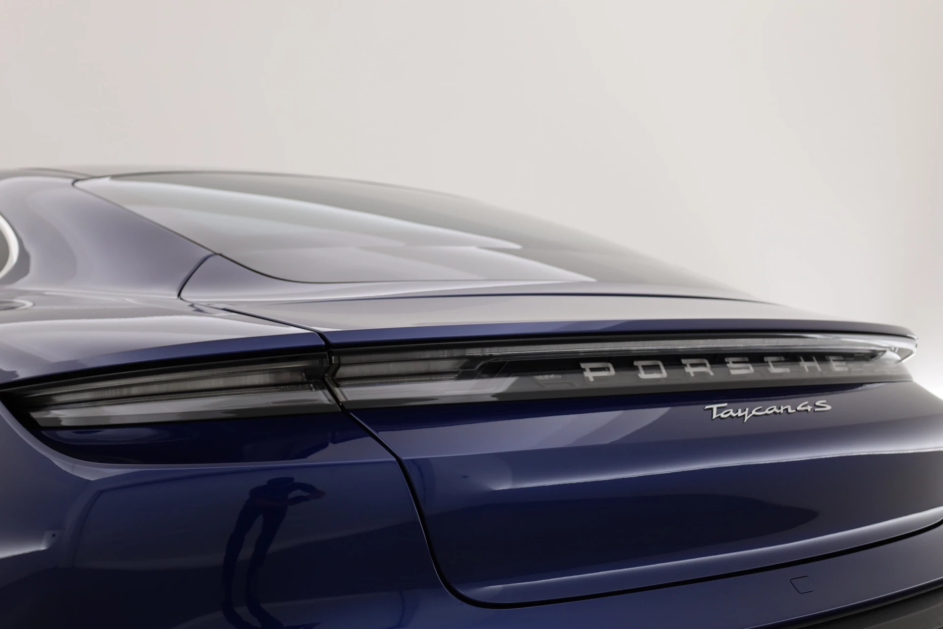 Hoofdafbeelding Porsche Taycan