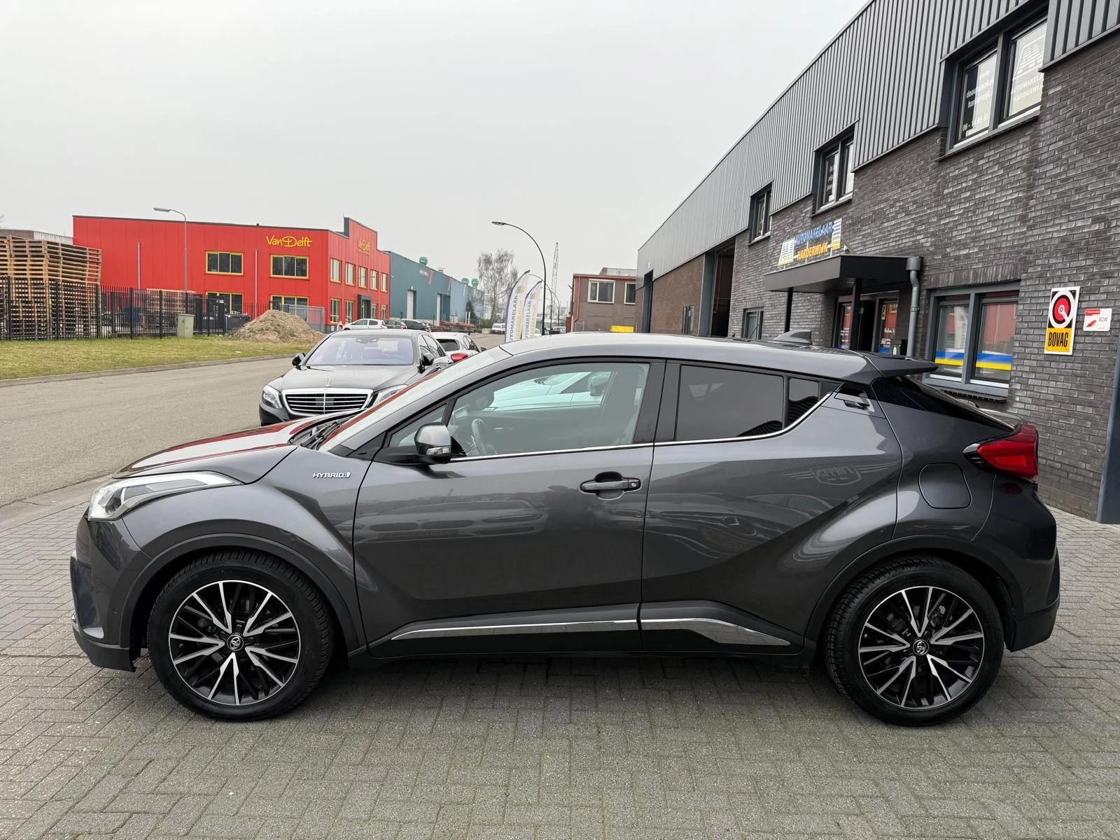 Hoofdafbeelding Toyota C-HR