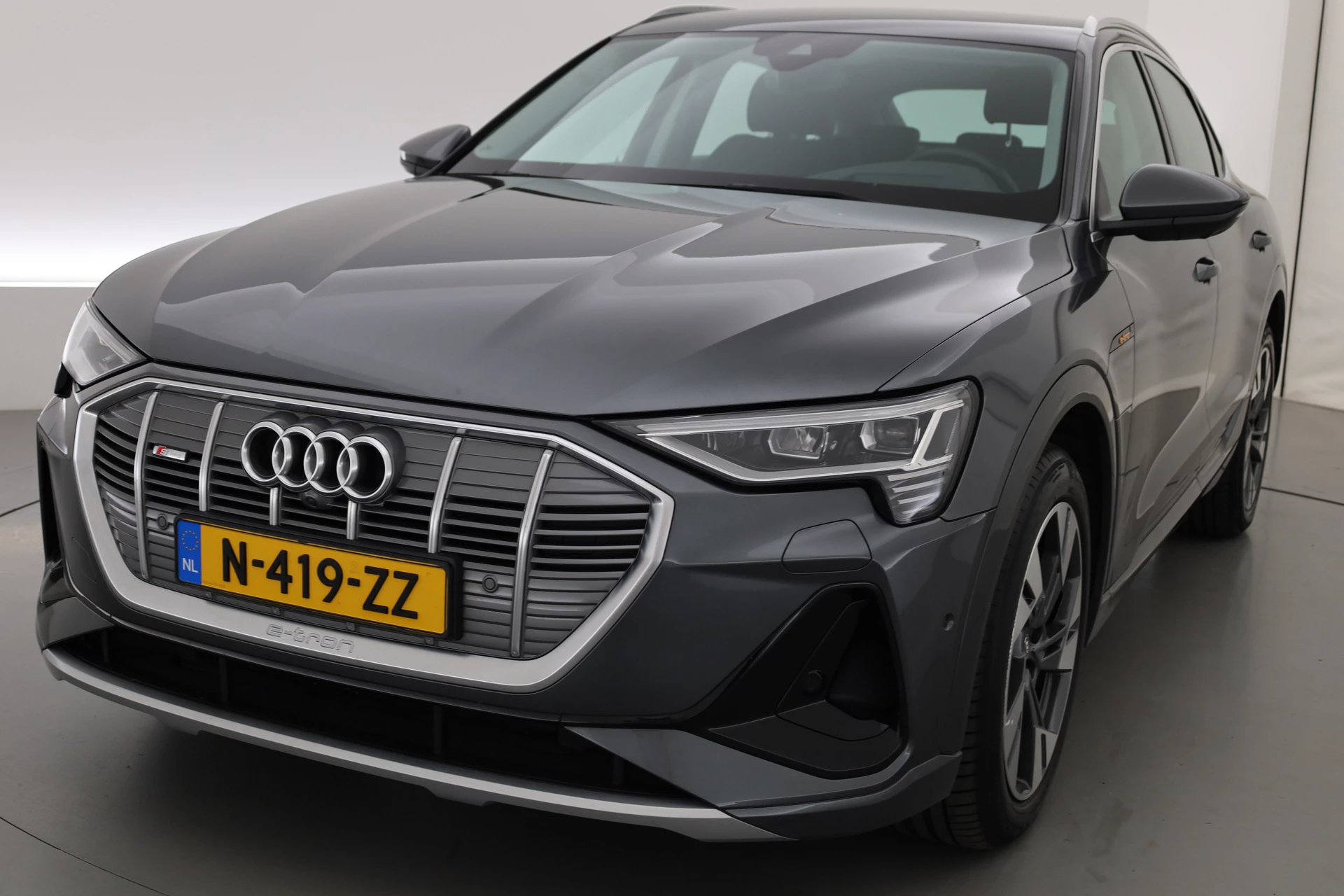 Hoofdafbeelding Audi e-tron