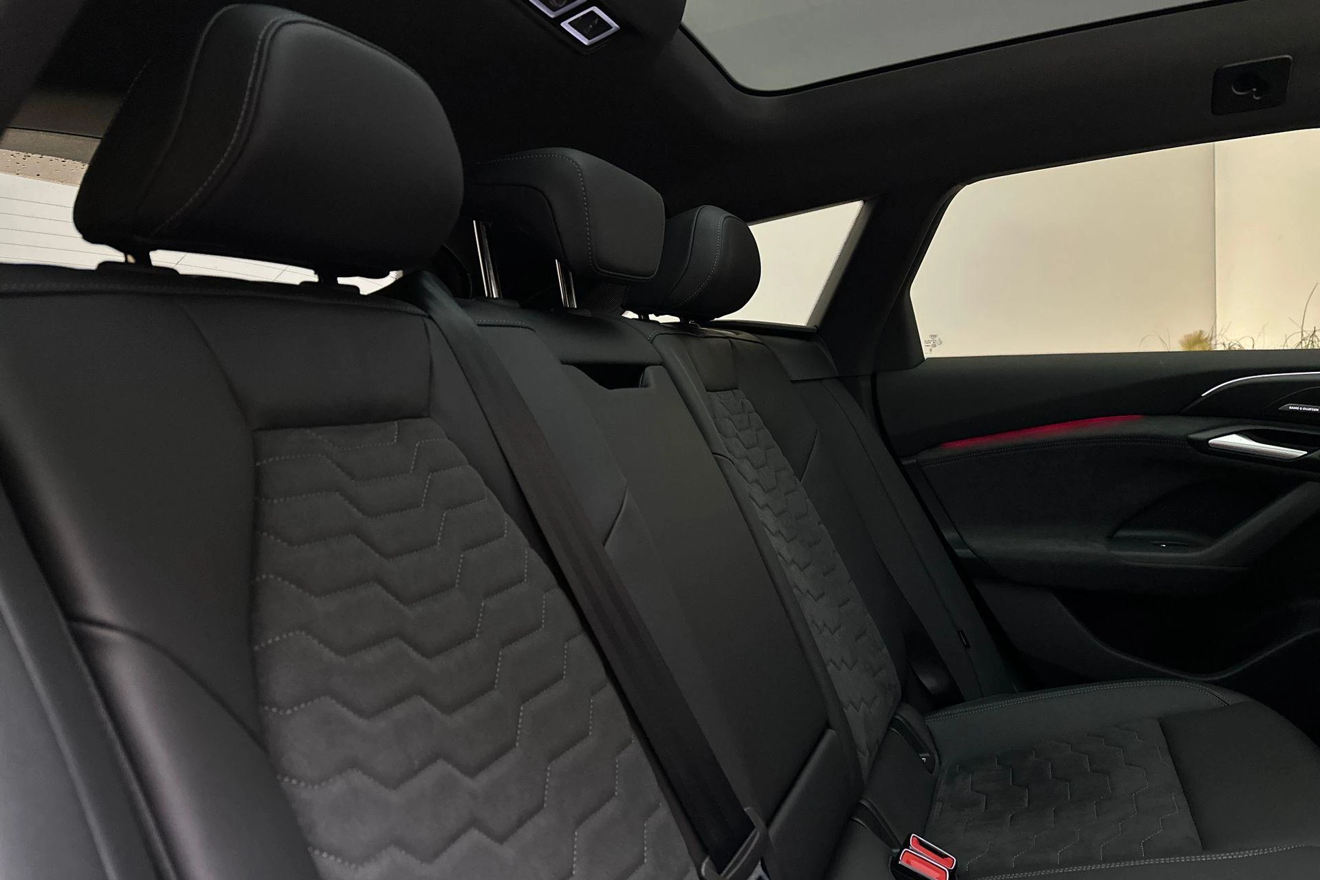 Hoofdafbeelding Audi A6 Avant e-tron
