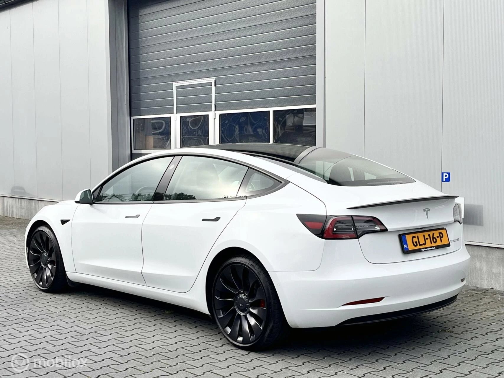 Hoofdafbeelding Tesla Model 3