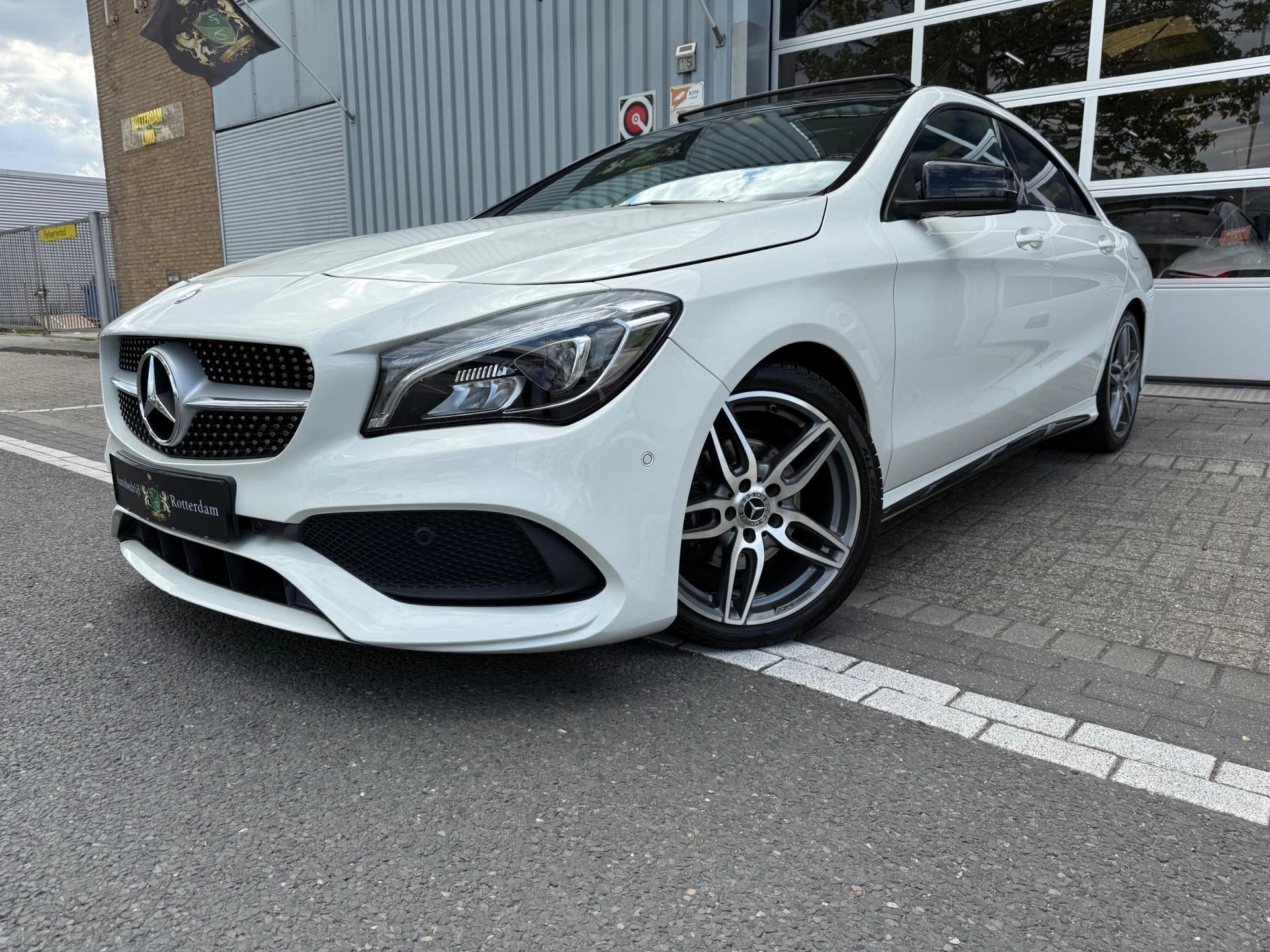 Hoofdafbeelding Mercedes-Benz CLA