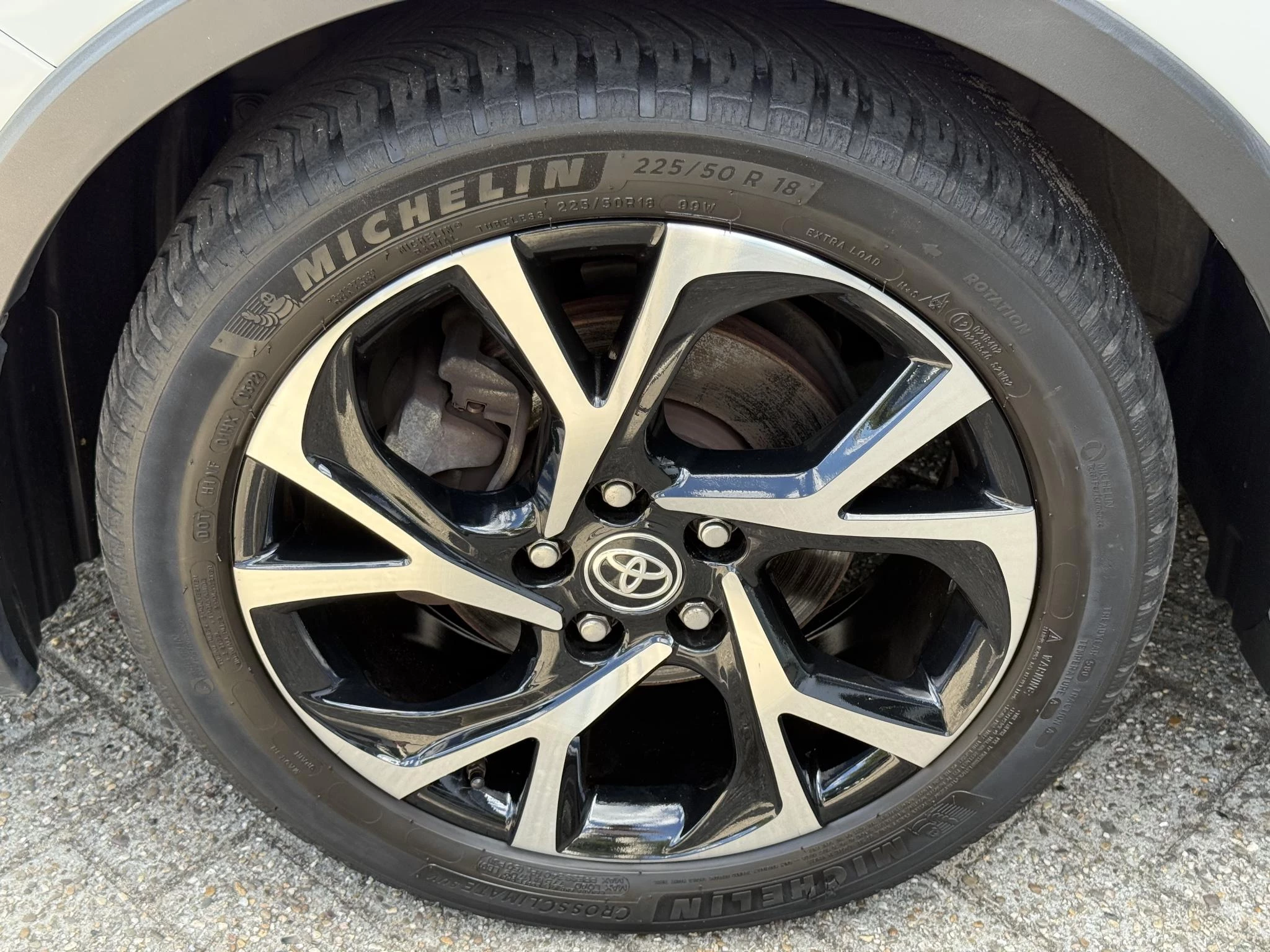 Hoofdafbeelding Toyota C-HR