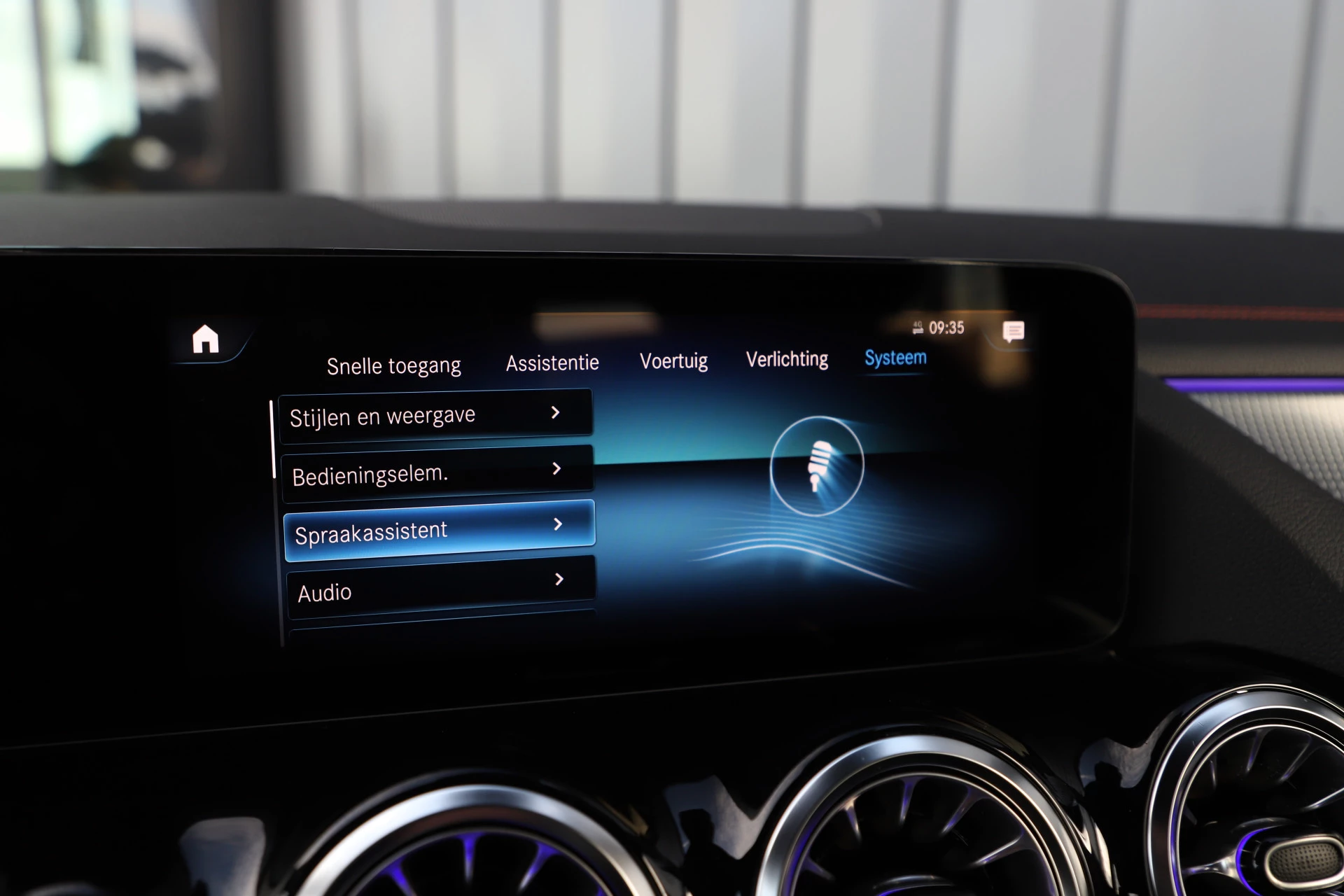 Hoofdafbeelding Mercedes-Benz EQA