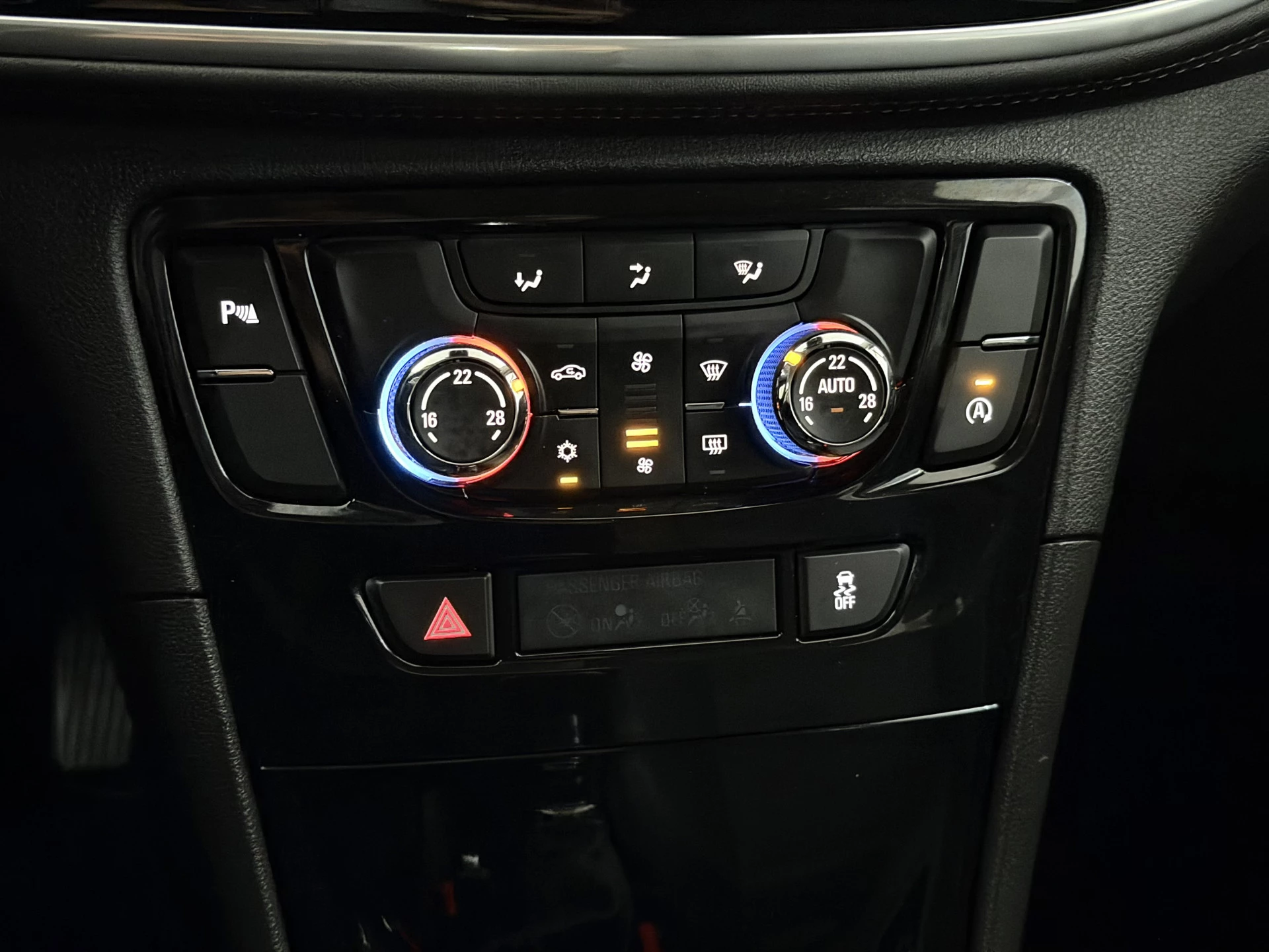 Hoofdafbeelding Opel Mokka X
