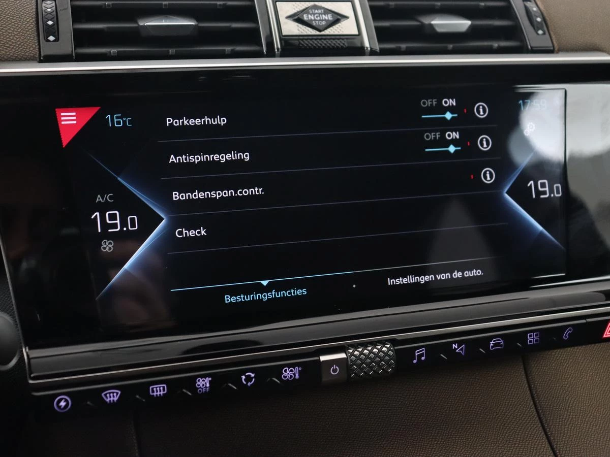 Hoofdafbeelding DS DS 7