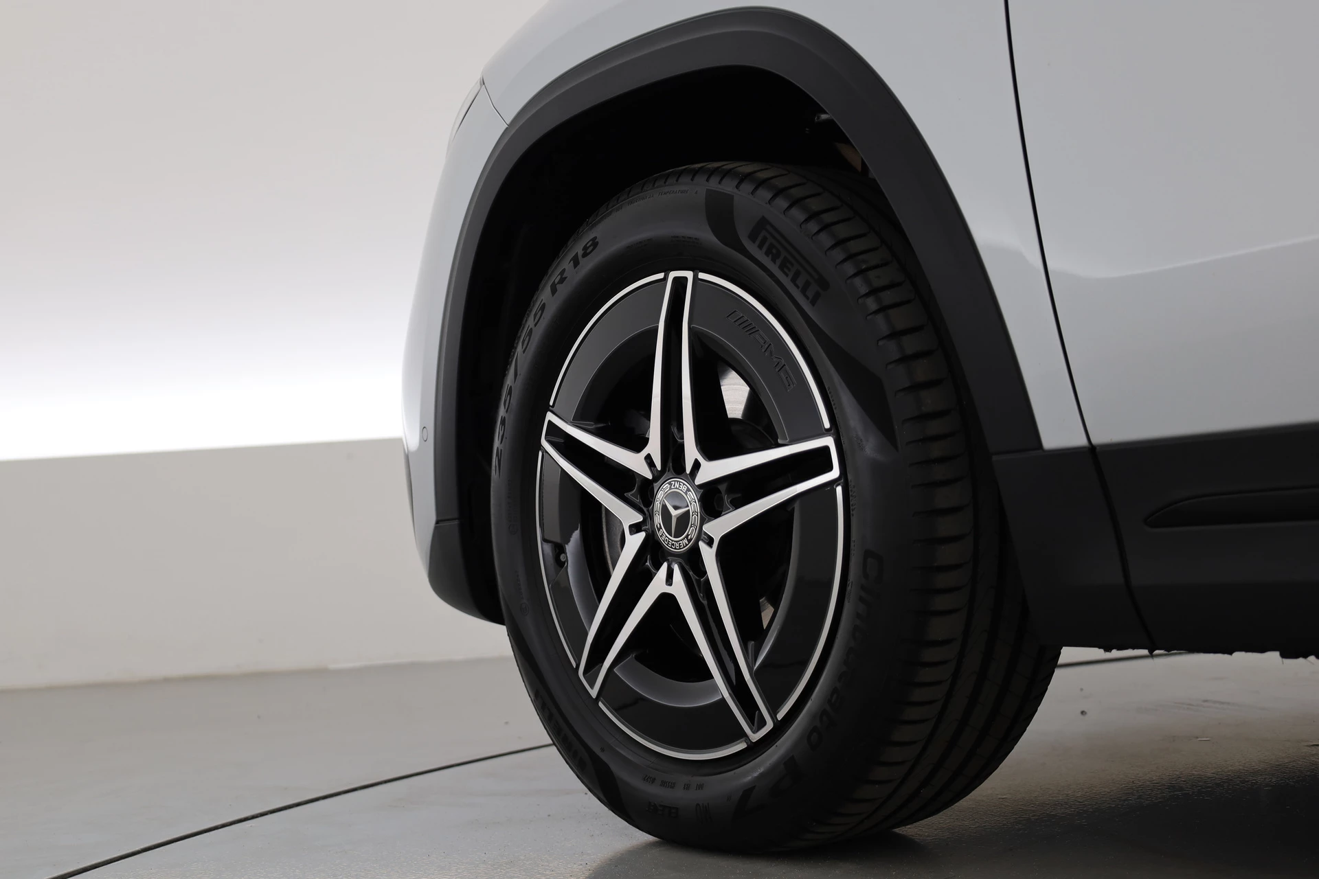 Hoofdafbeelding Mercedes-Benz EQA