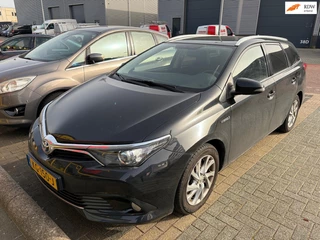 Toyota Auris 1.8 Hybrid Trend