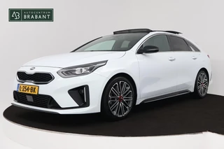 Hoofdafbeelding Kia ProCeed Kia ProCeed 1.5 T-GDI GT-Line (PANORAMADAK, ACHTERUITRIJCAMERA, NAVIGATIE, AUTOMAAT, STOEL/STUUR VERWARMING, NL-AUTO)