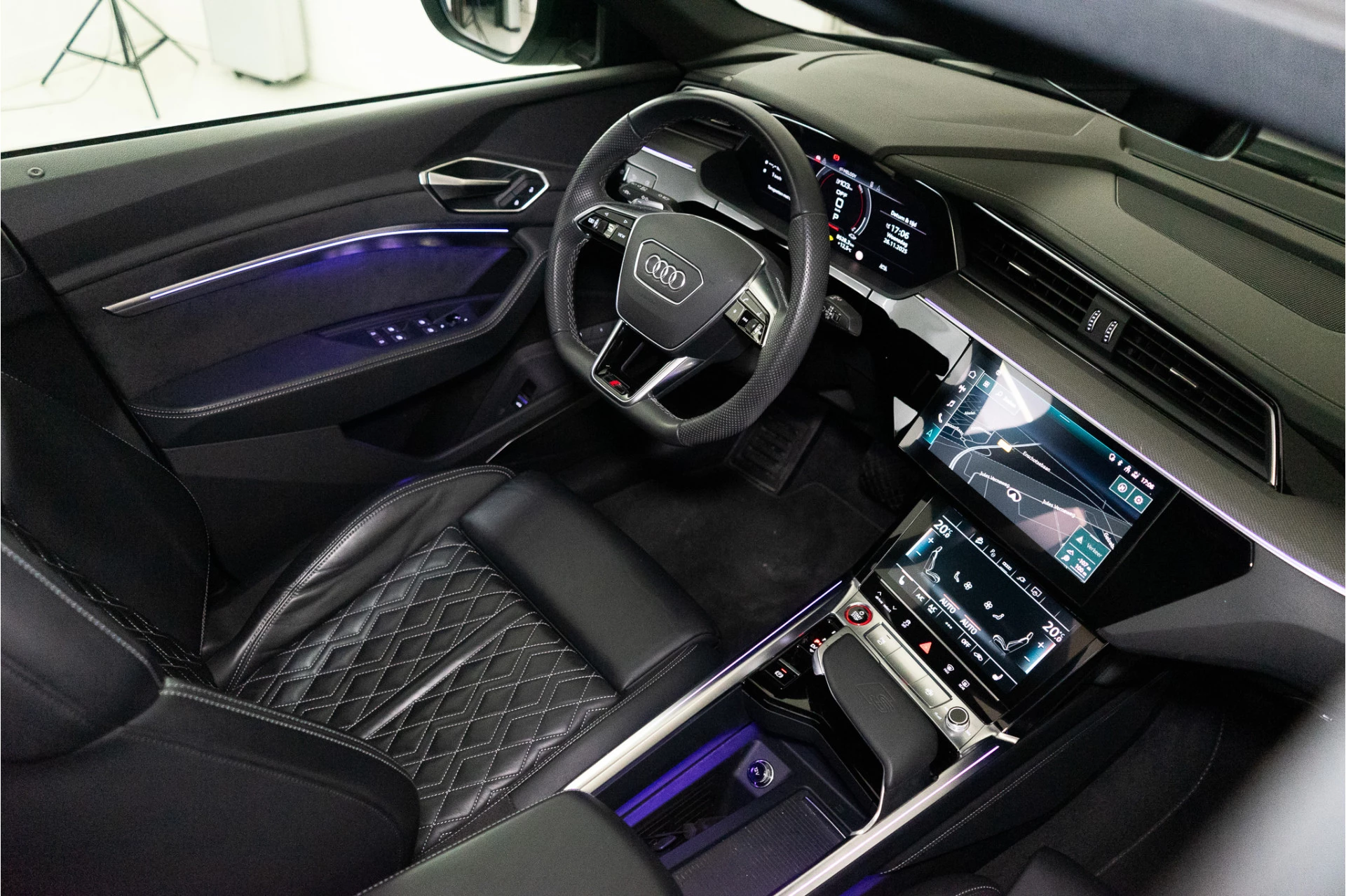 Hoofdafbeelding Audi e-tron