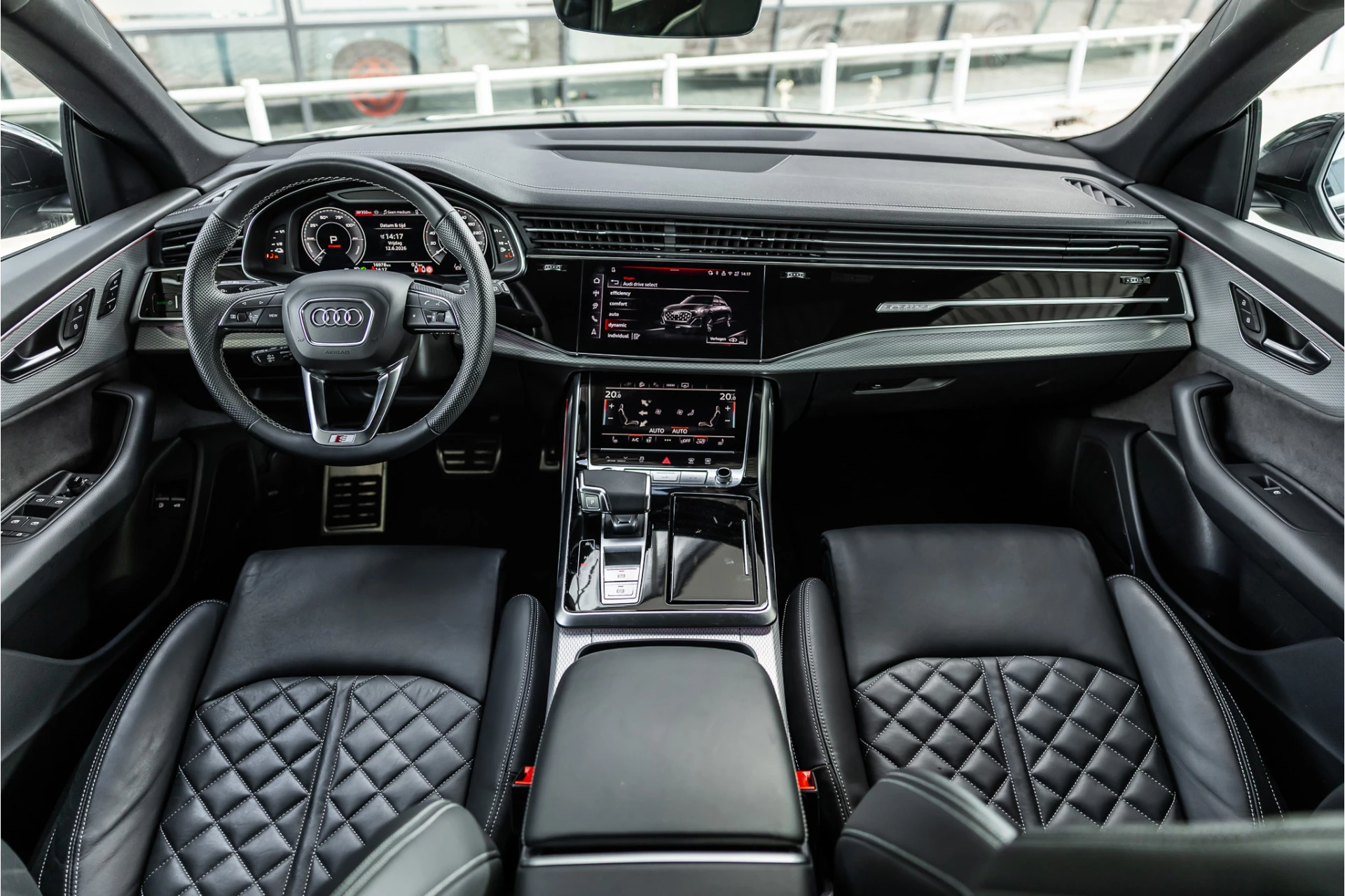 Hoofdafbeelding Audi Q8