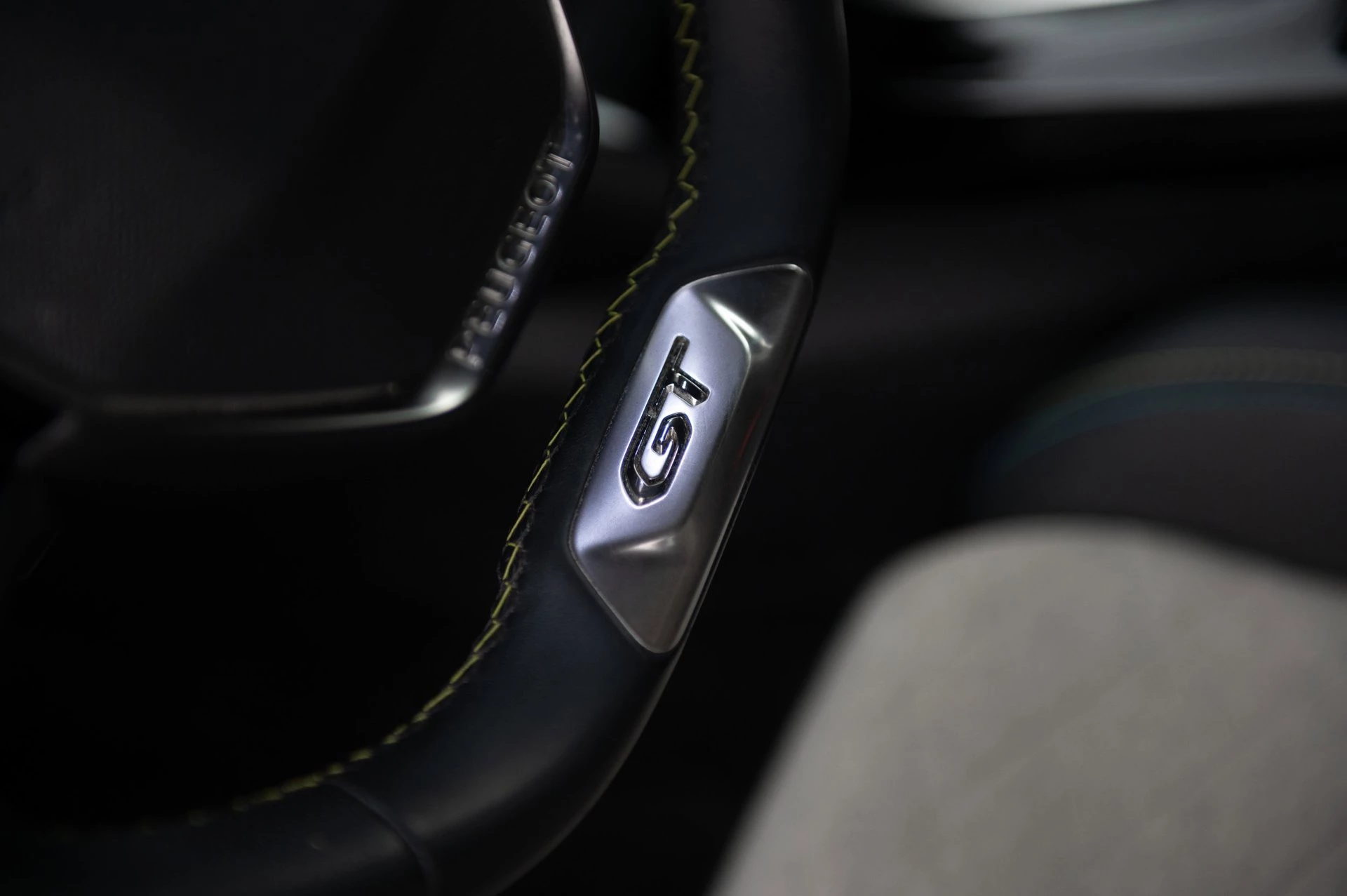 Hoofdafbeelding Peugeot e-2008