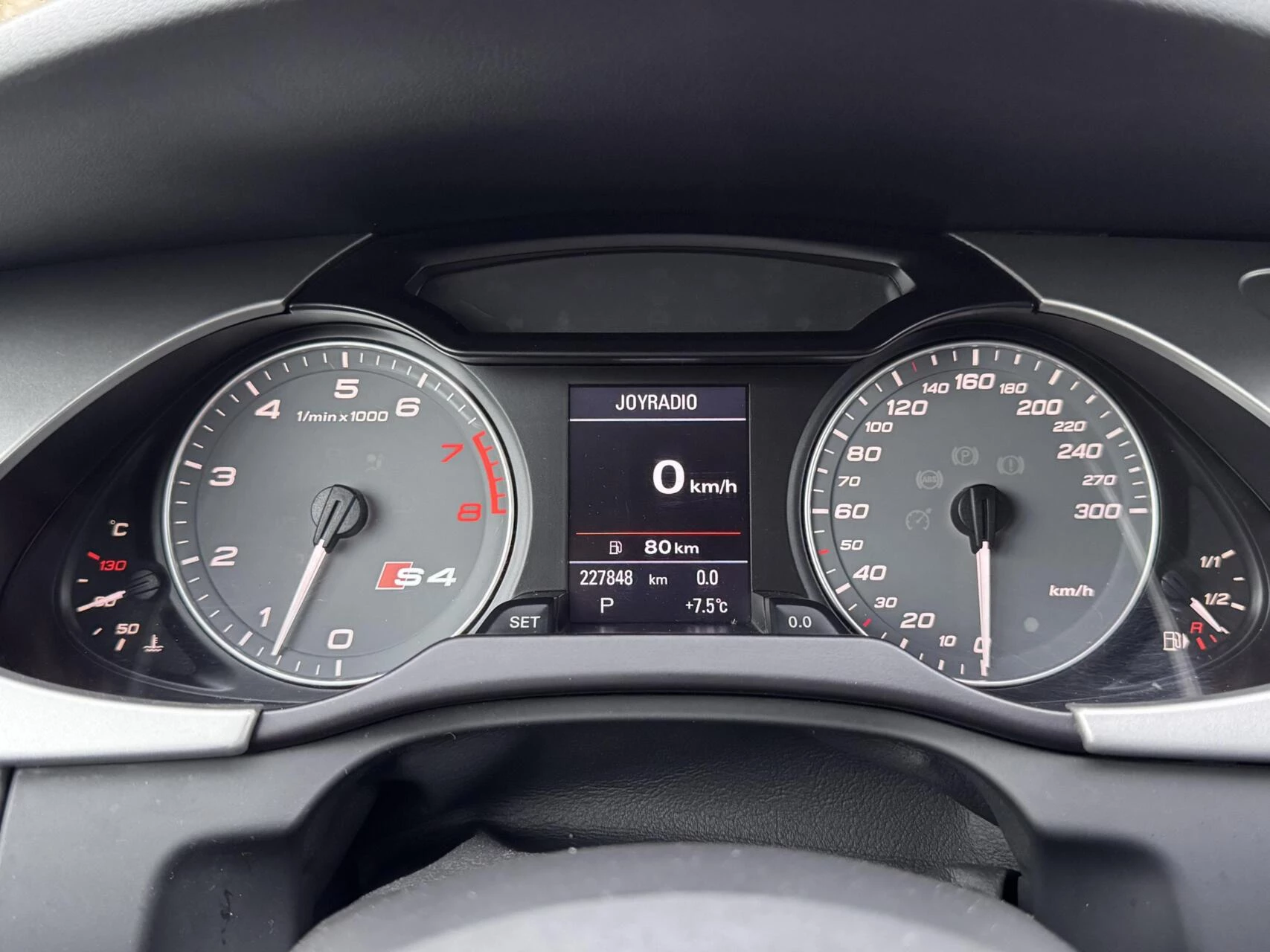 Hoofdafbeelding Audi S4