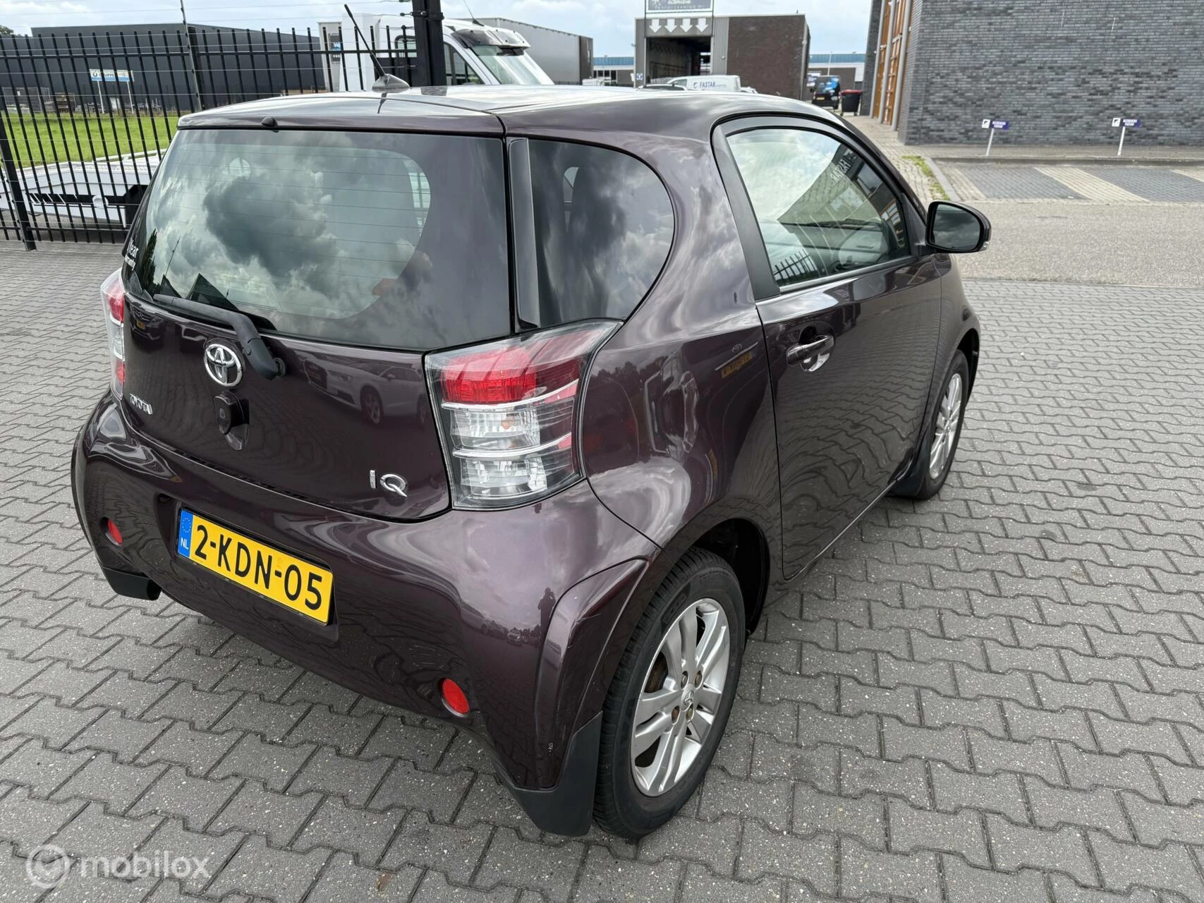 Hoofdafbeelding Toyota iQ