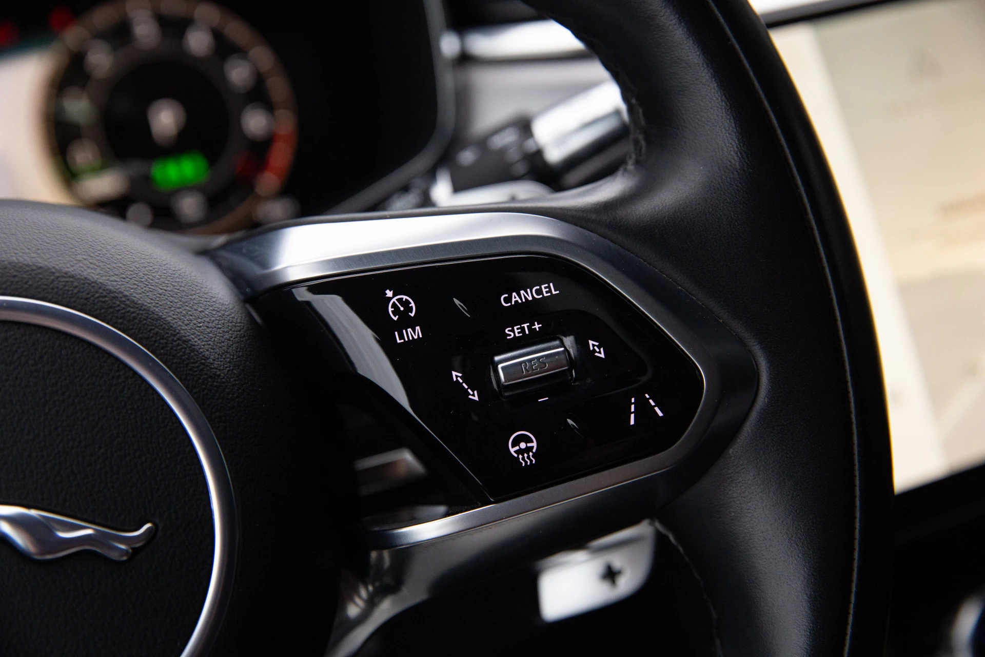 Hoofdafbeelding Jaguar F-PACE