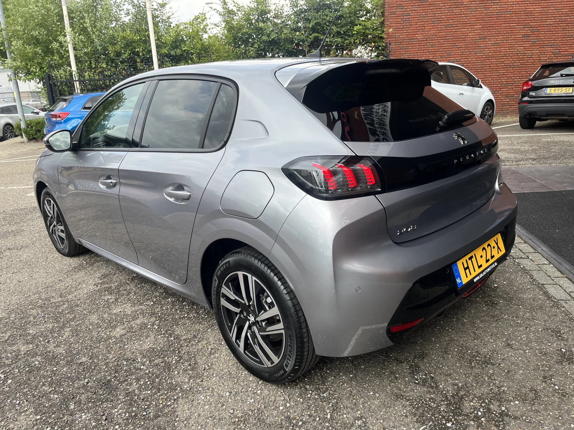 Hoofdafbeelding Peugeot 208
