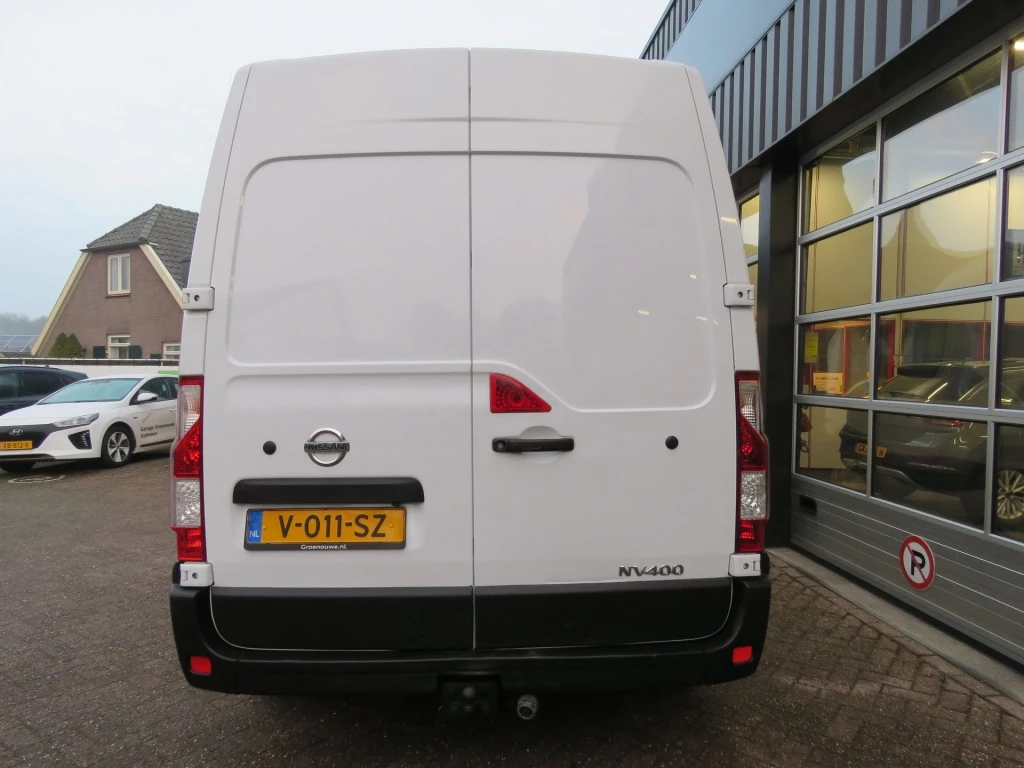 Hoofdafbeelding Nissan NV400