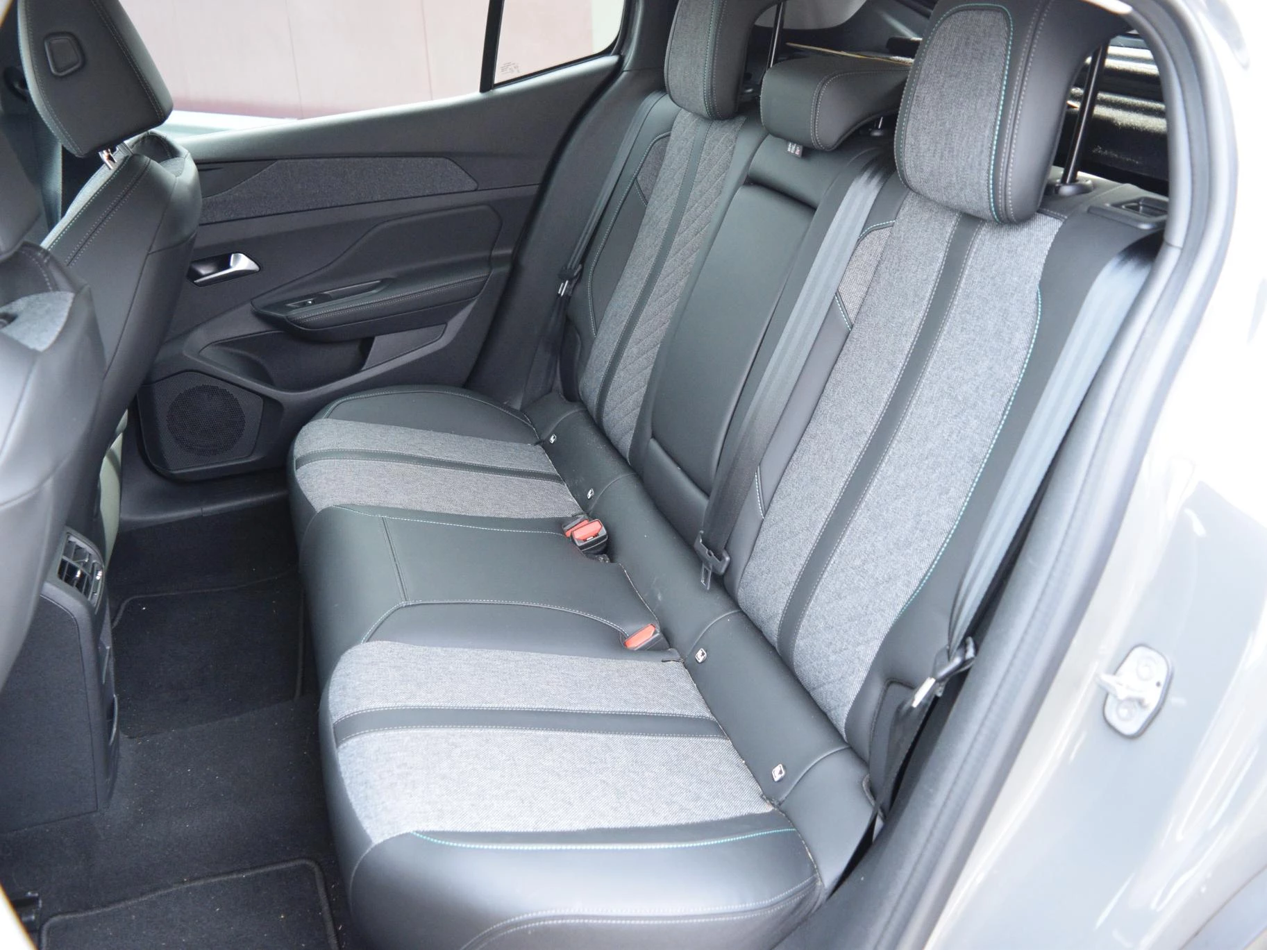 Hoofdafbeelding Peugeot 408