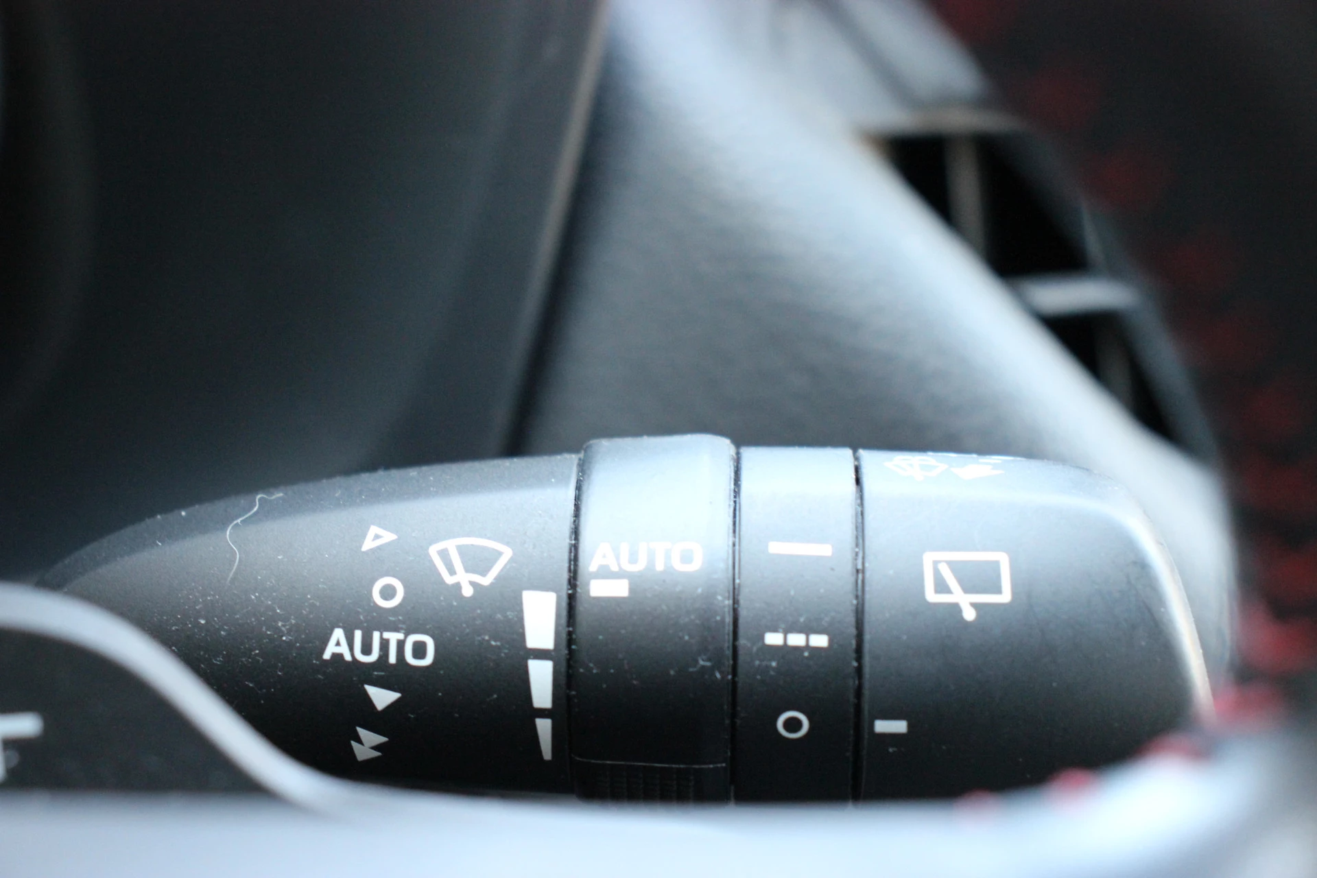 Hoofdafbeelding Suzuki Across