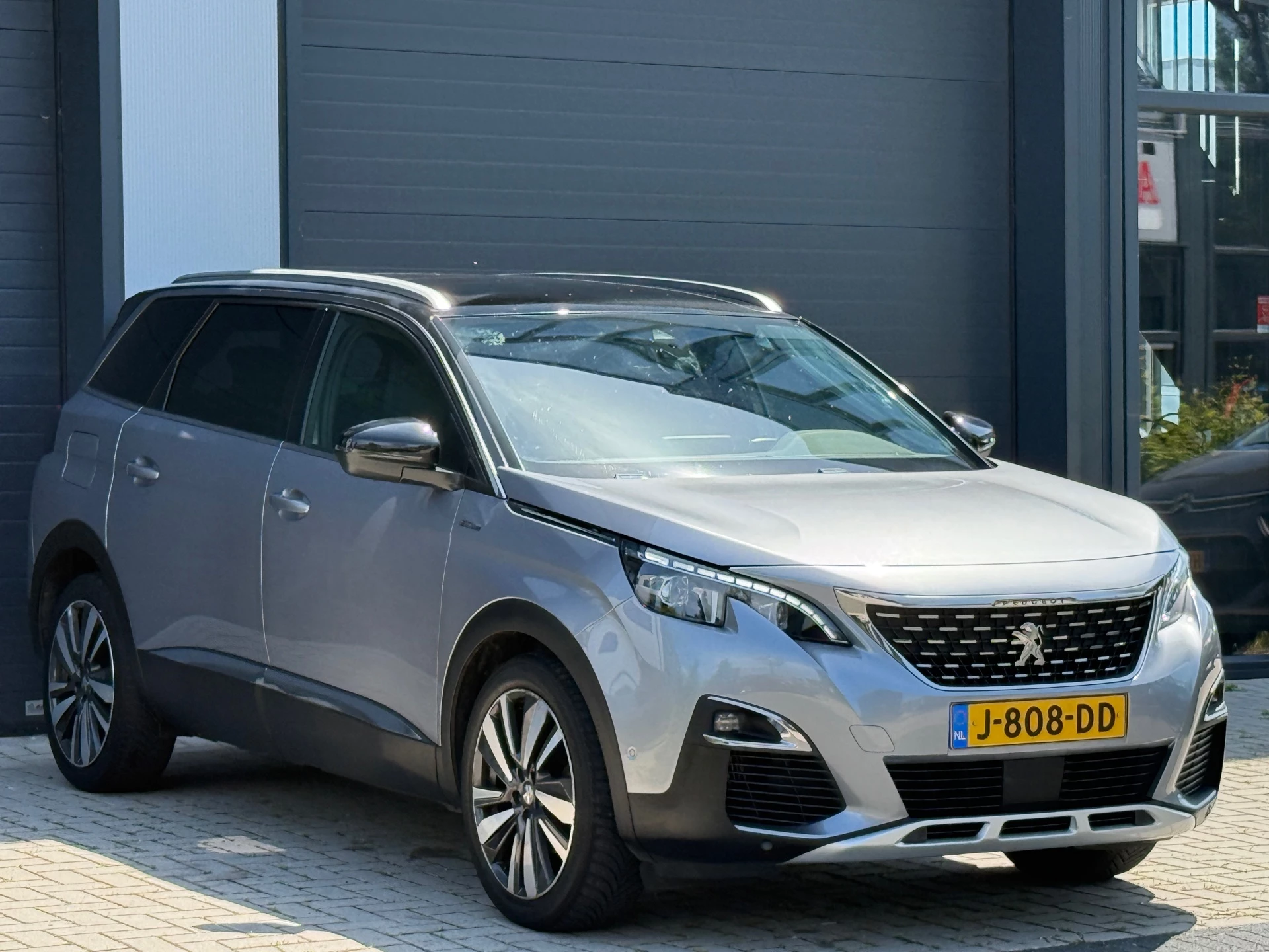 Hoofdafbeelding Peugeot 5008