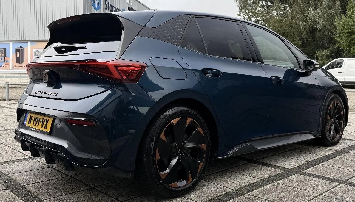 Hoofdafbeelding CUPRA Born