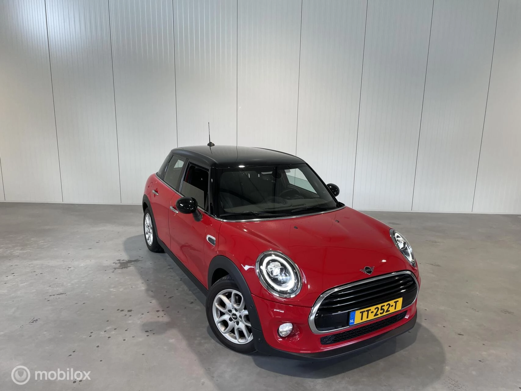 Hoofdafbeelding MINI Cooper