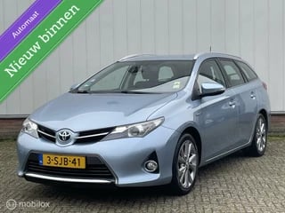 Toyota Auris 1.8 Hybrid Dynamic | Navi | Camera | Led | Tr-haak | 17 Inch LMV |