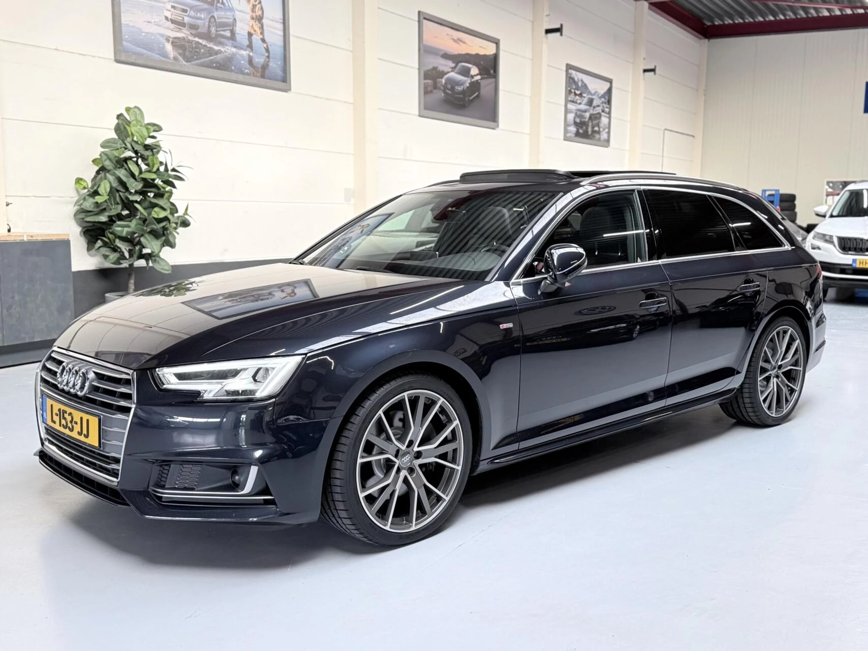 Hoofdafbeelding Audi A4