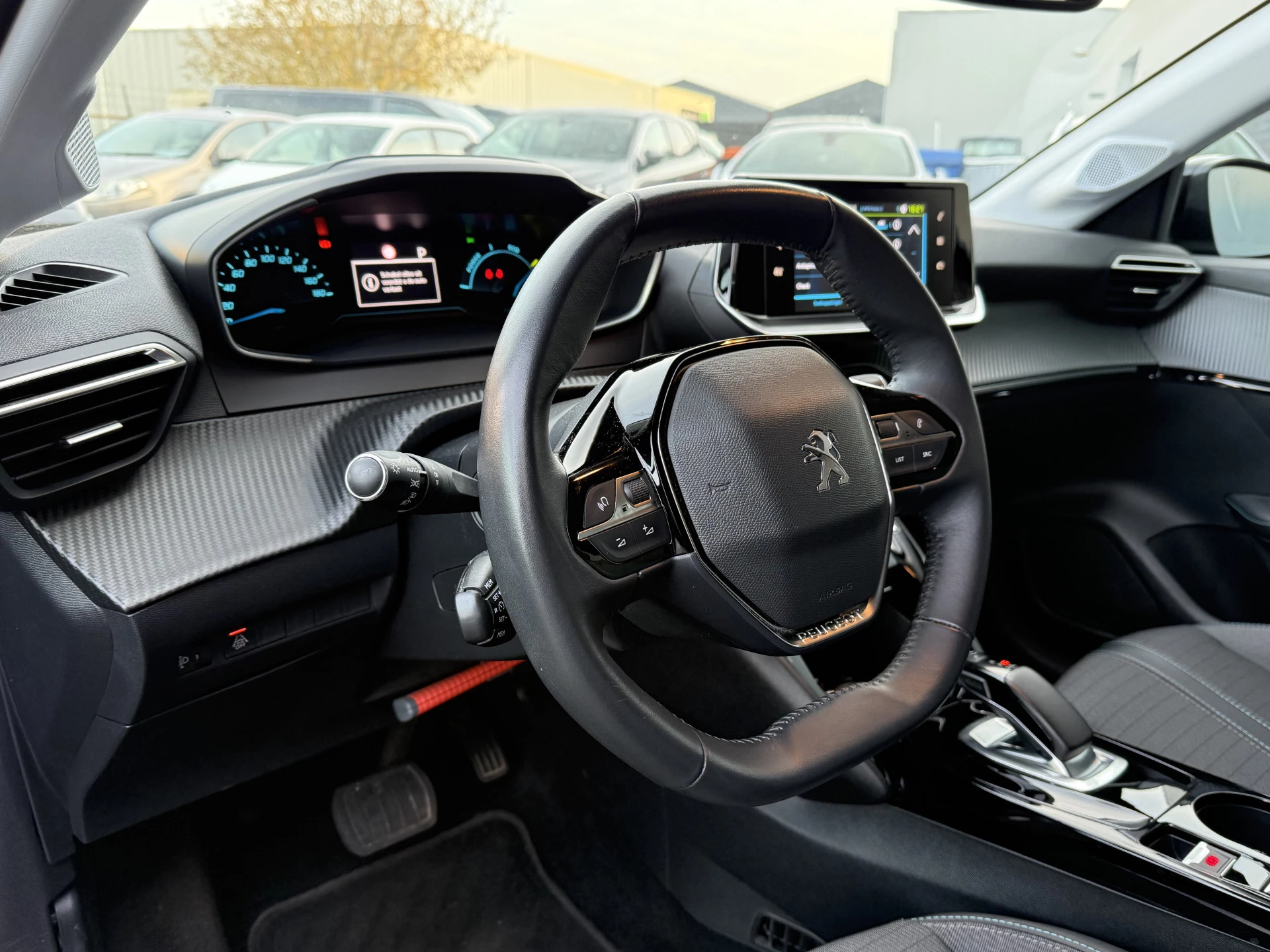 Hoofdafbeelding Peugeot e-208