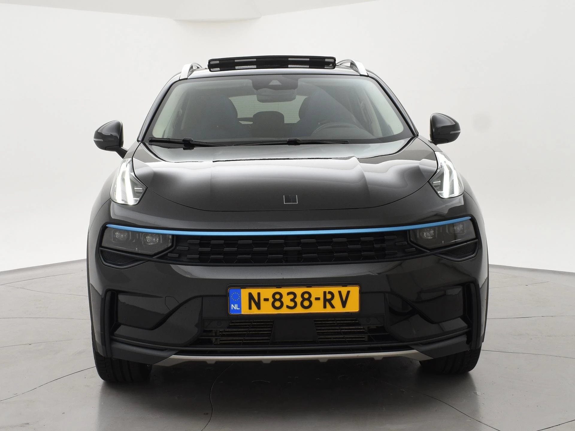 Hoofdafbeelding Lynk & Co 01