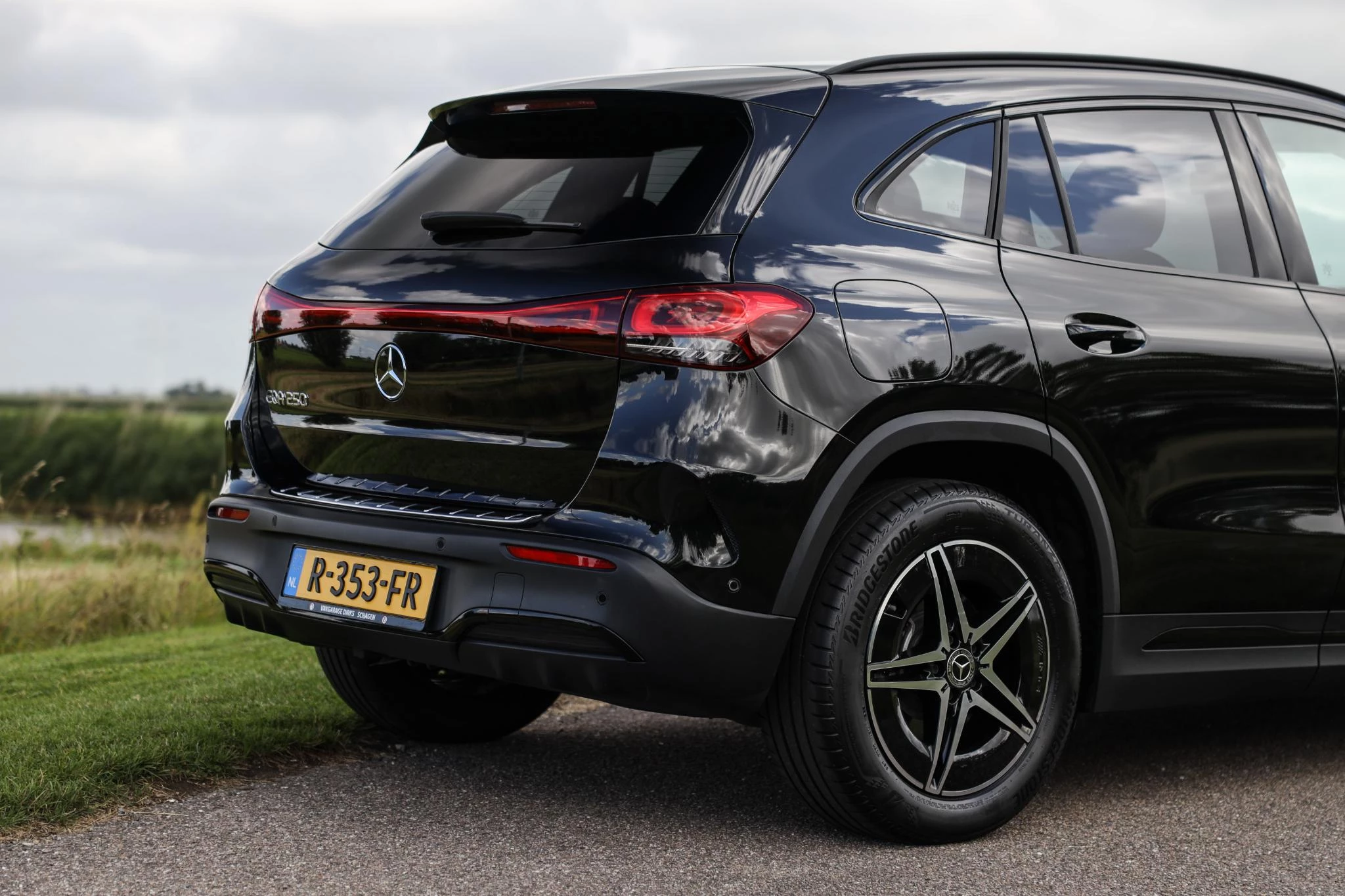 Hoofdafbeelding Mercedes-Benz EQA
