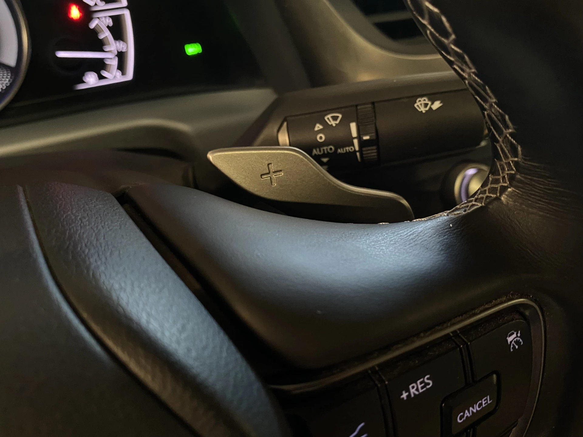 Hoofdafbeelding Lexus ES
