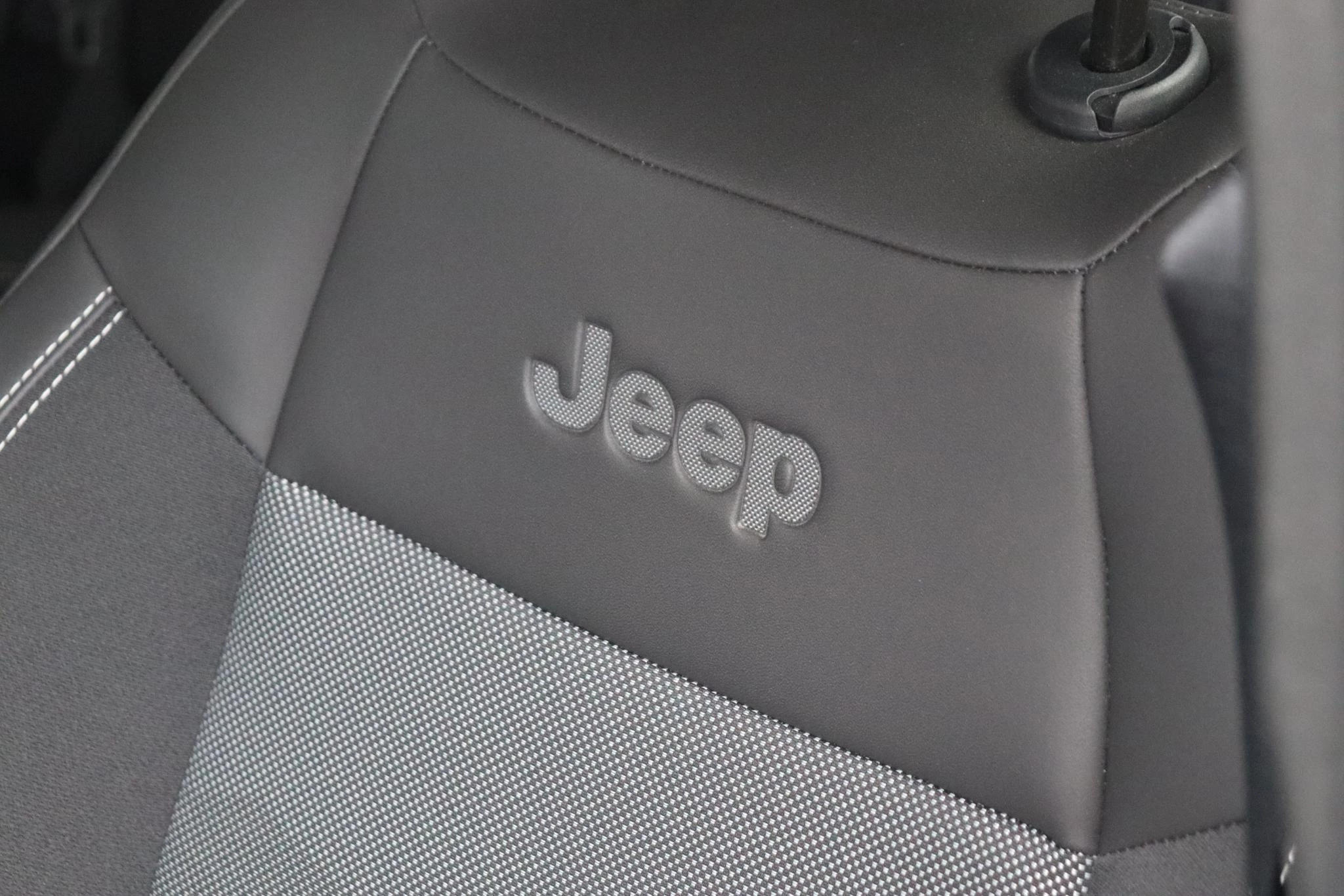 Hoofdafbeelding Jeep Avenger