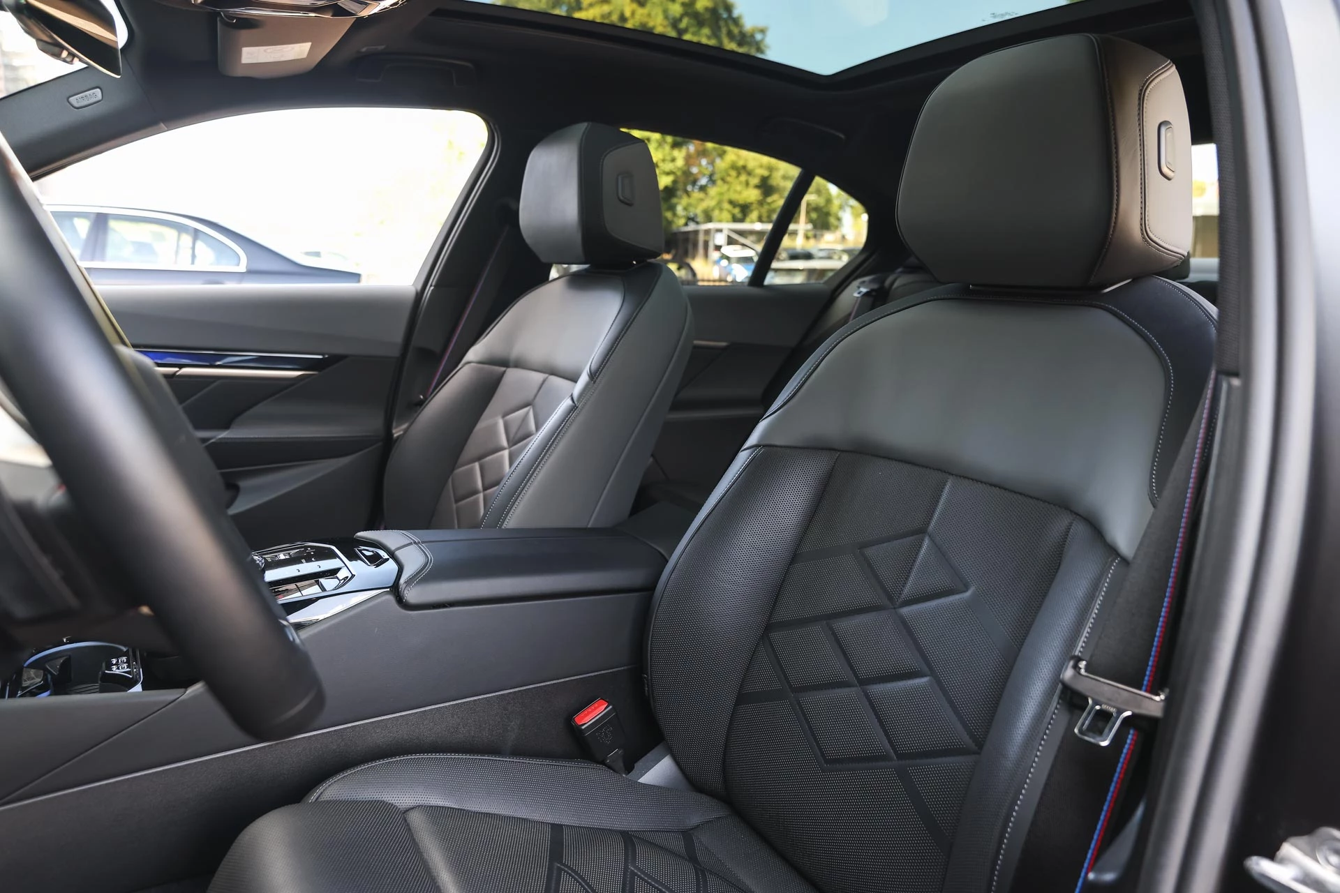 Hoofdafbeelding BMW i5