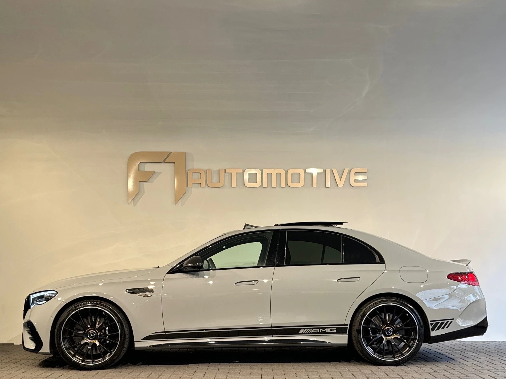 Hoofdafbeelding Mercedes-Benz E-Klasse