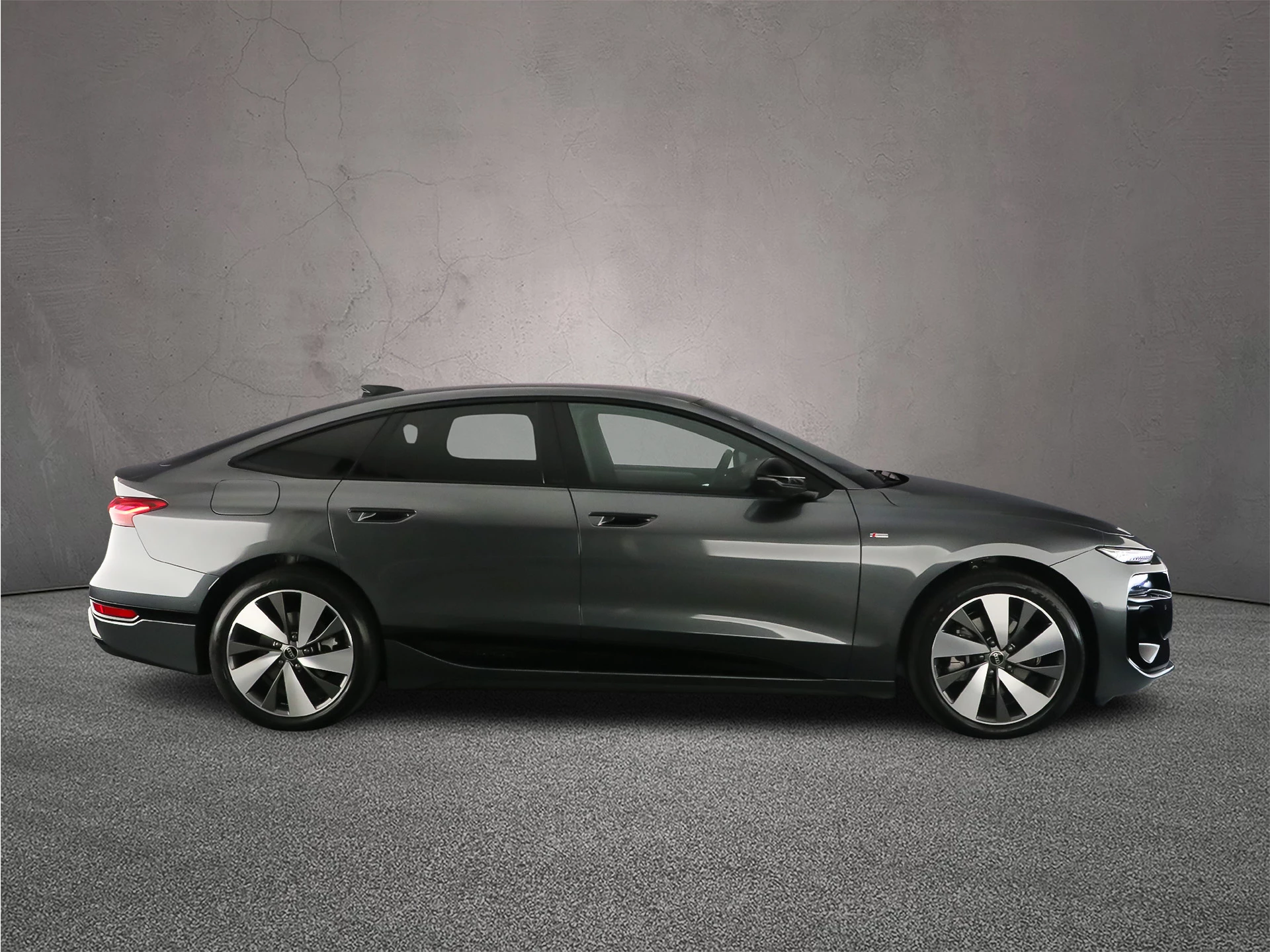 Hoofdafbeelding Audi A6 Avant e-tron