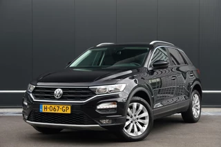 Volkswagen T-Roc 1.0 TSI Style Business Navi Clima CarPlay  ACC Getint glas 17-Inch Nl-Auto NAP!
