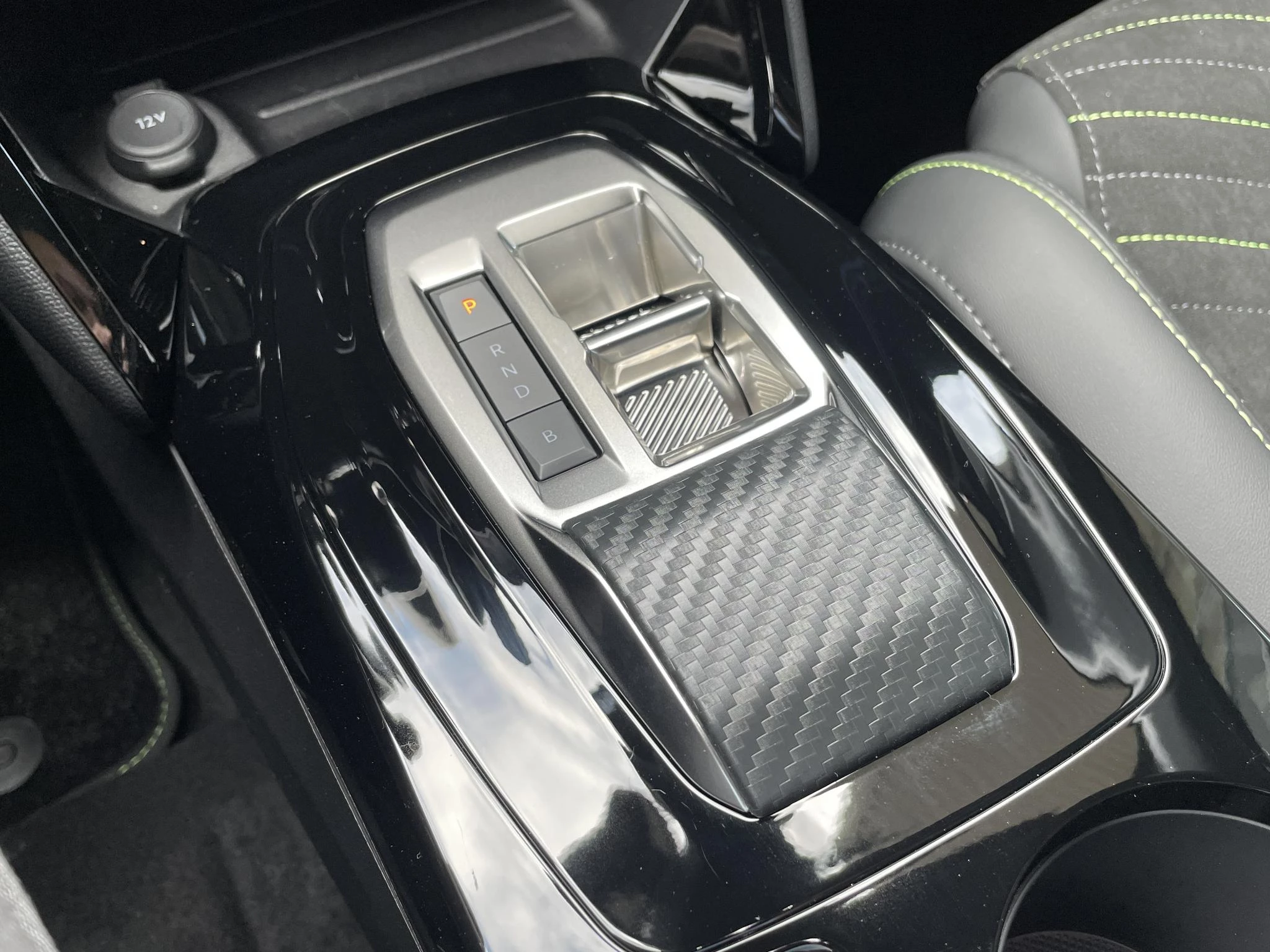 Hoofdafbeelding Peugeot e-208