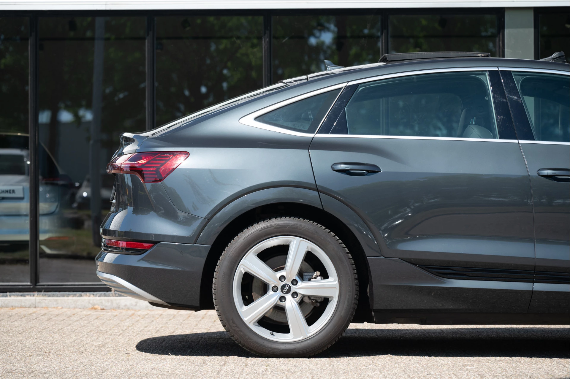 Hoofdafbeelding Audi e-tron