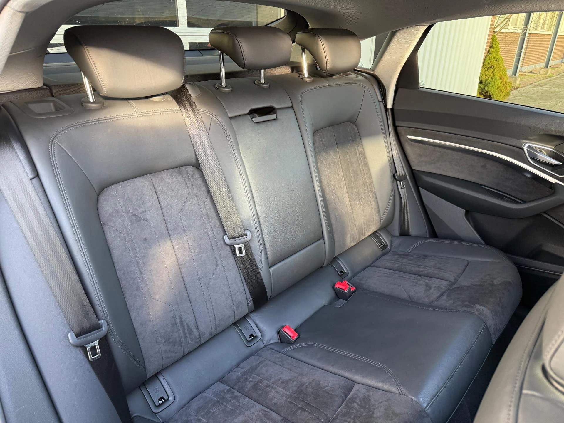 Hoofdafbeelding Audi e-tron