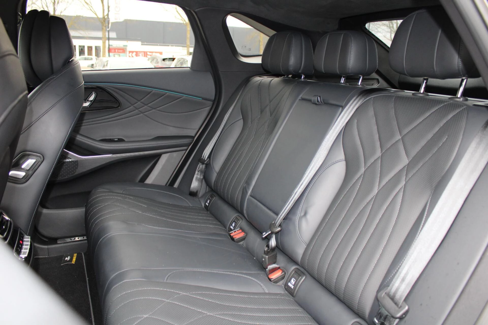 Hoofdafbeelding Omoda 9 SHS