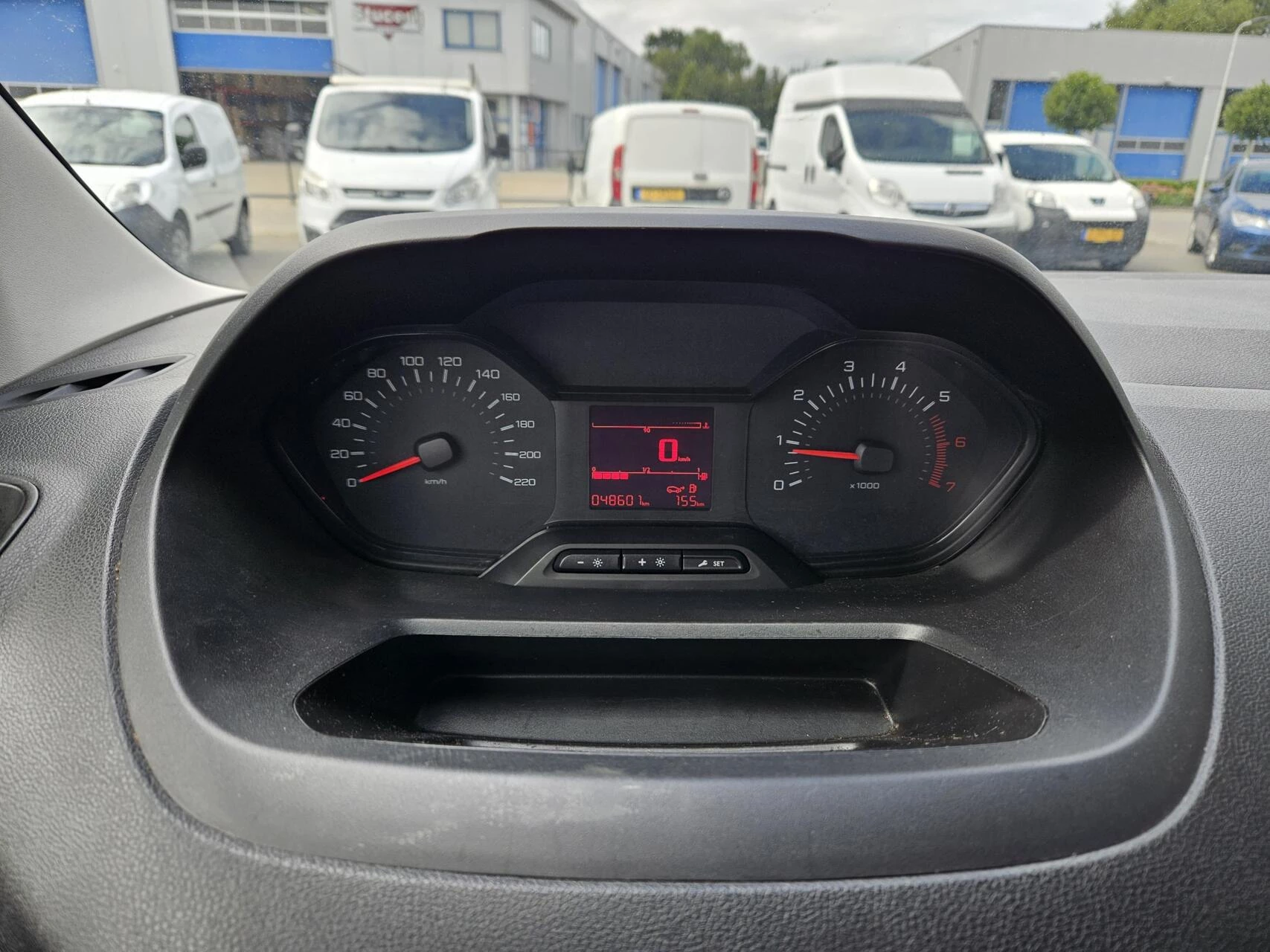 Hoofdafbeelding Peugeot Partner