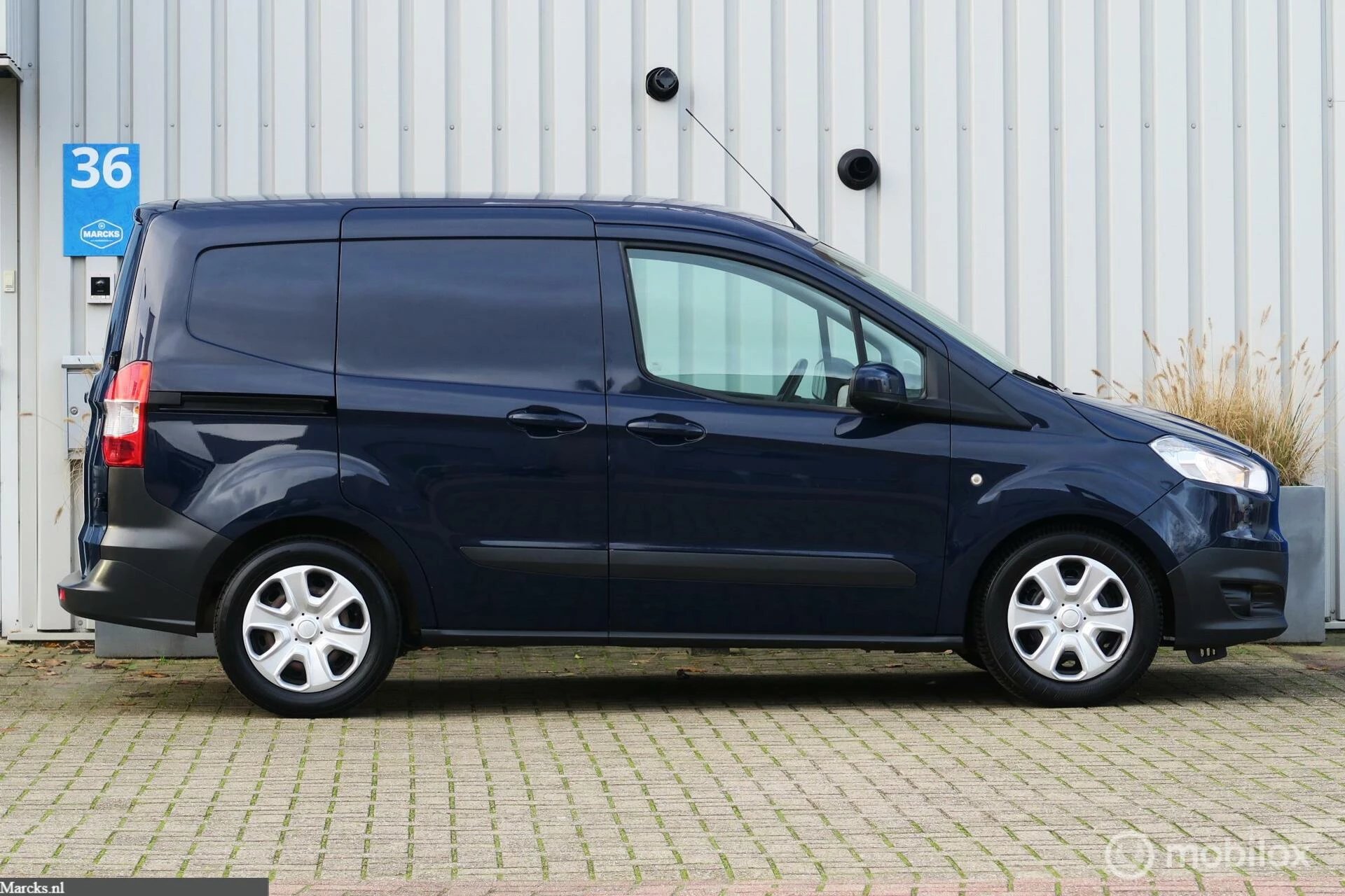 Hoofdafbeelding Ford Transit Courier