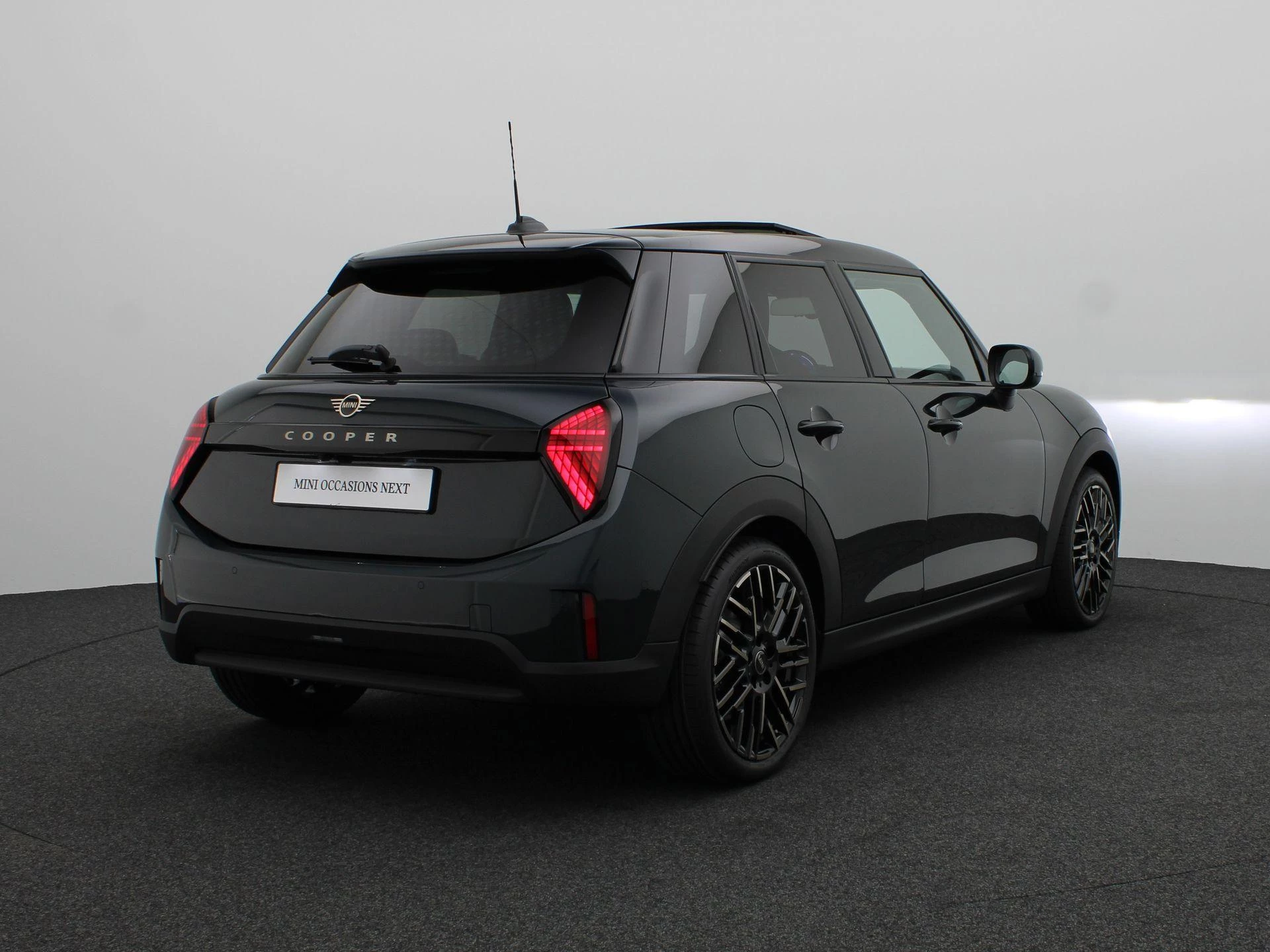 Hoofdafbeelding MINI 5-deurs