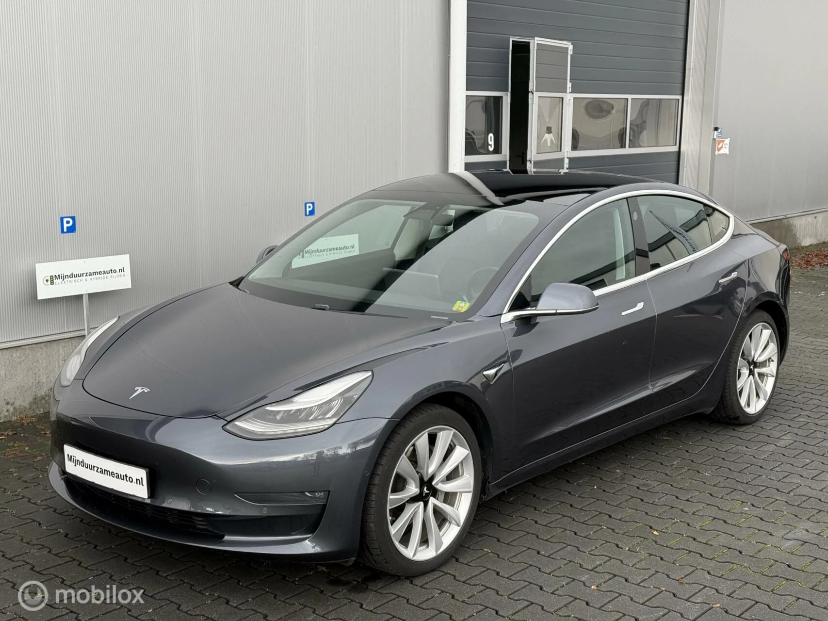 Hoofdafbeelding Tesla Model 3