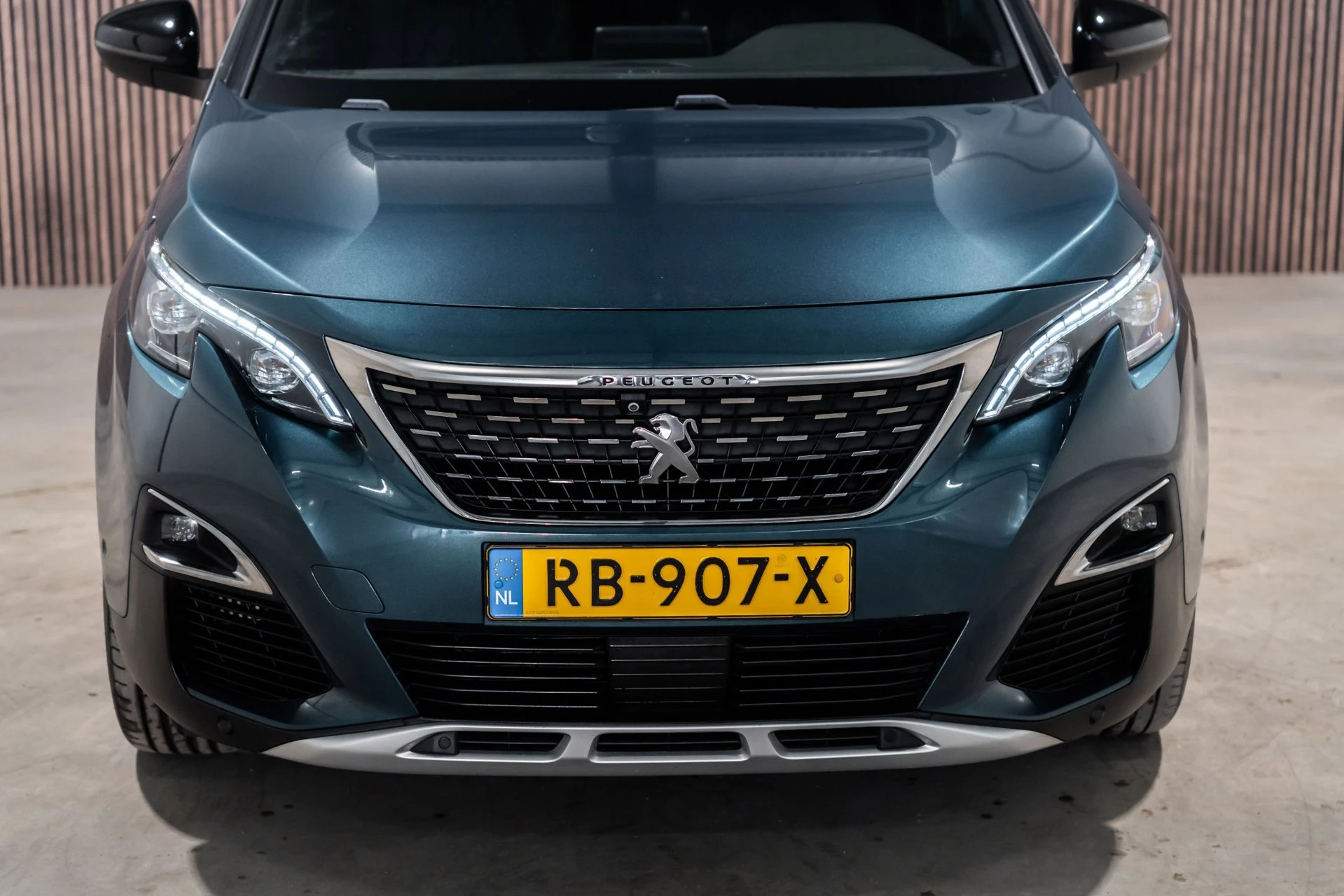 Hoofdafbeelding Peugeot 5008