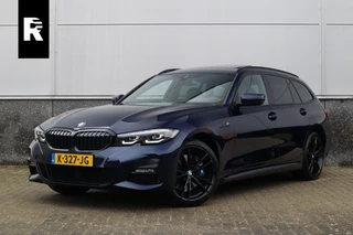 BMW 3 Serie Touring 330e xDrive M-Sport Panorama / 19inch / Harman Kardon /