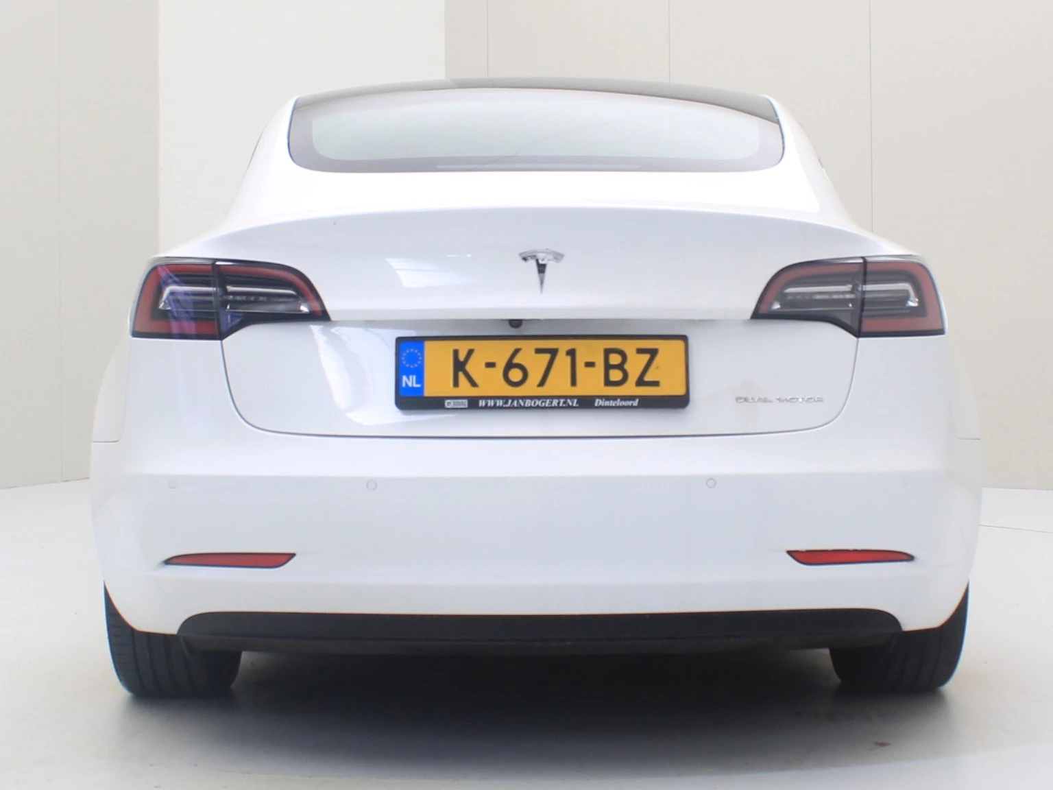 Hoofdafbeelding Tesla Model 3