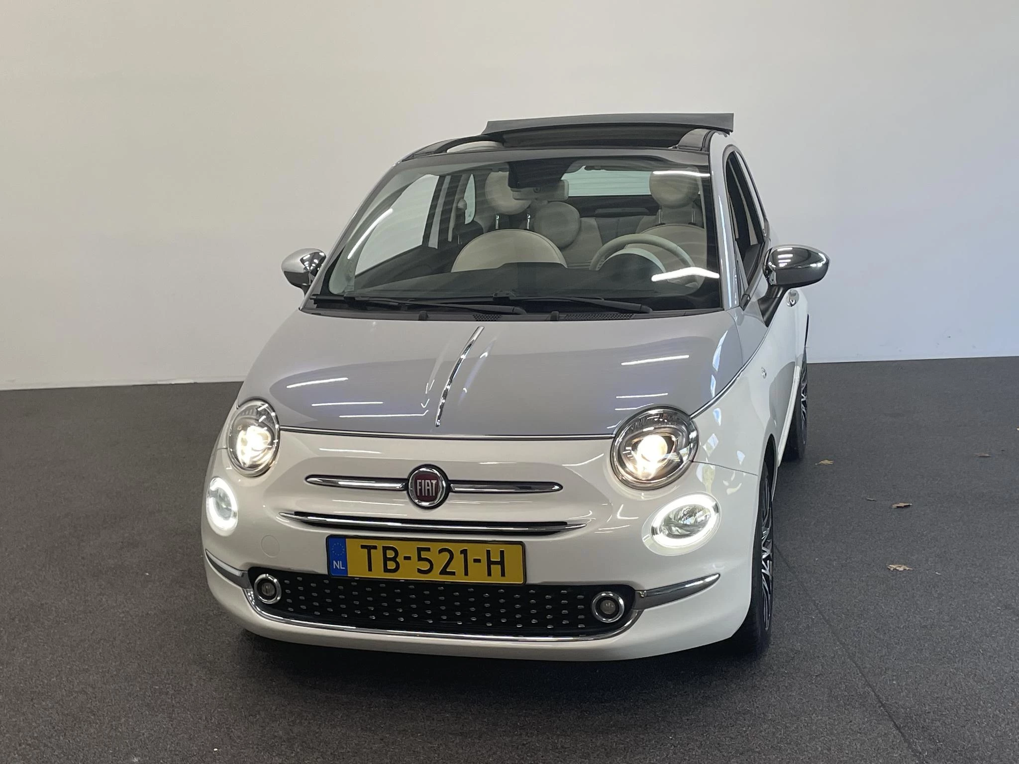 Hoofdafbeelding Fiat 500C